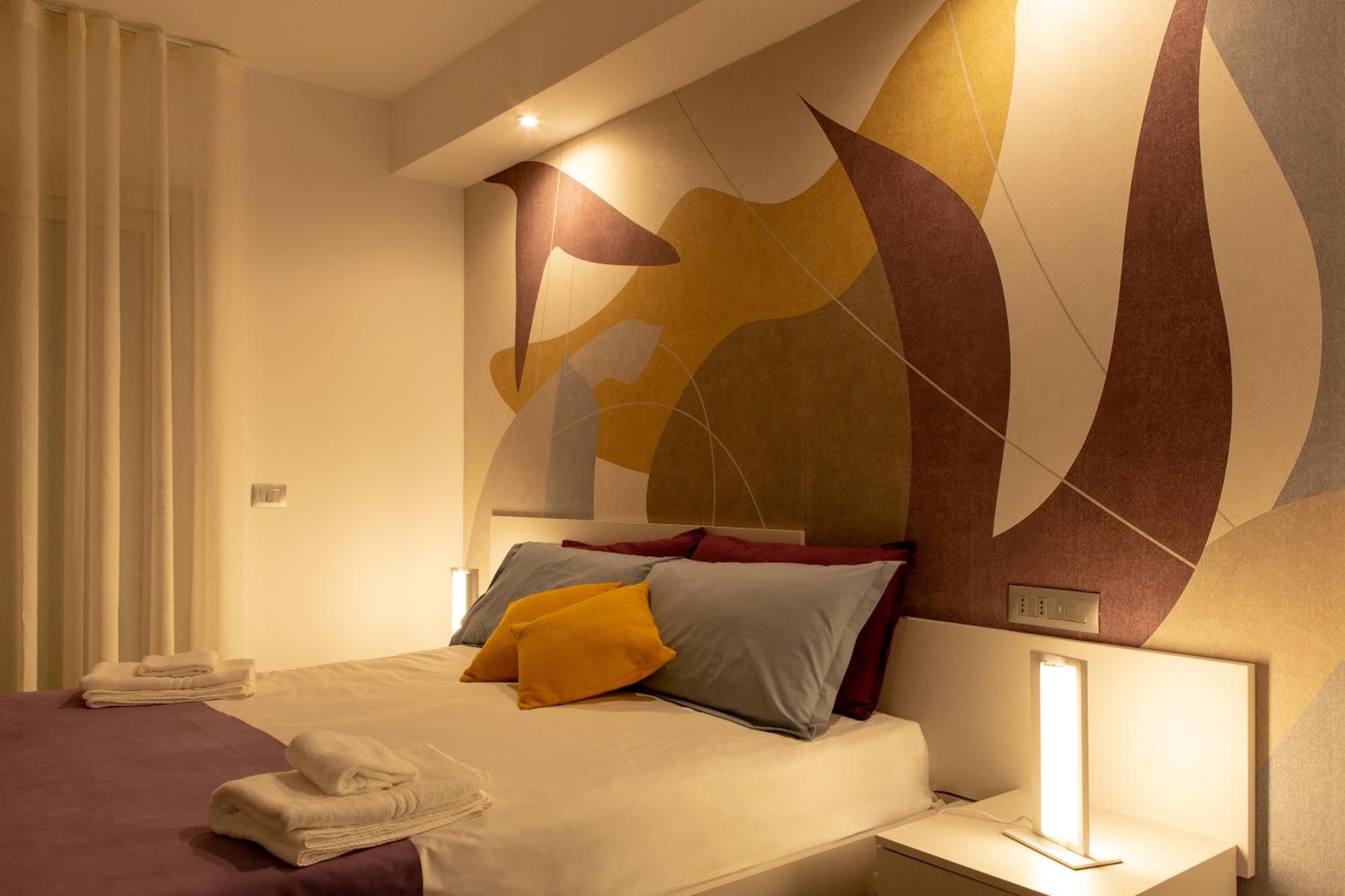 Large Double Room photo 1