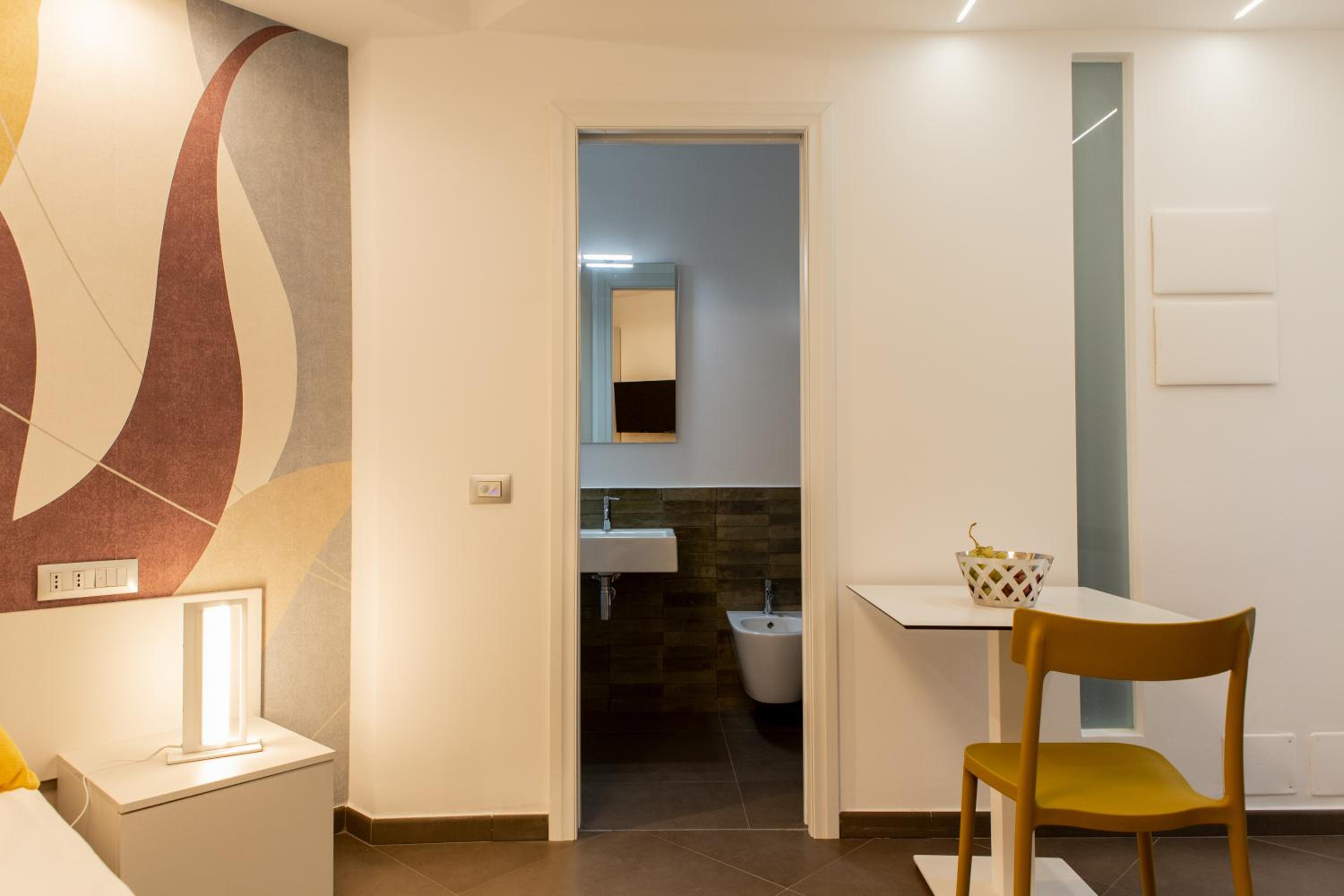 Large Double Room photo 3
