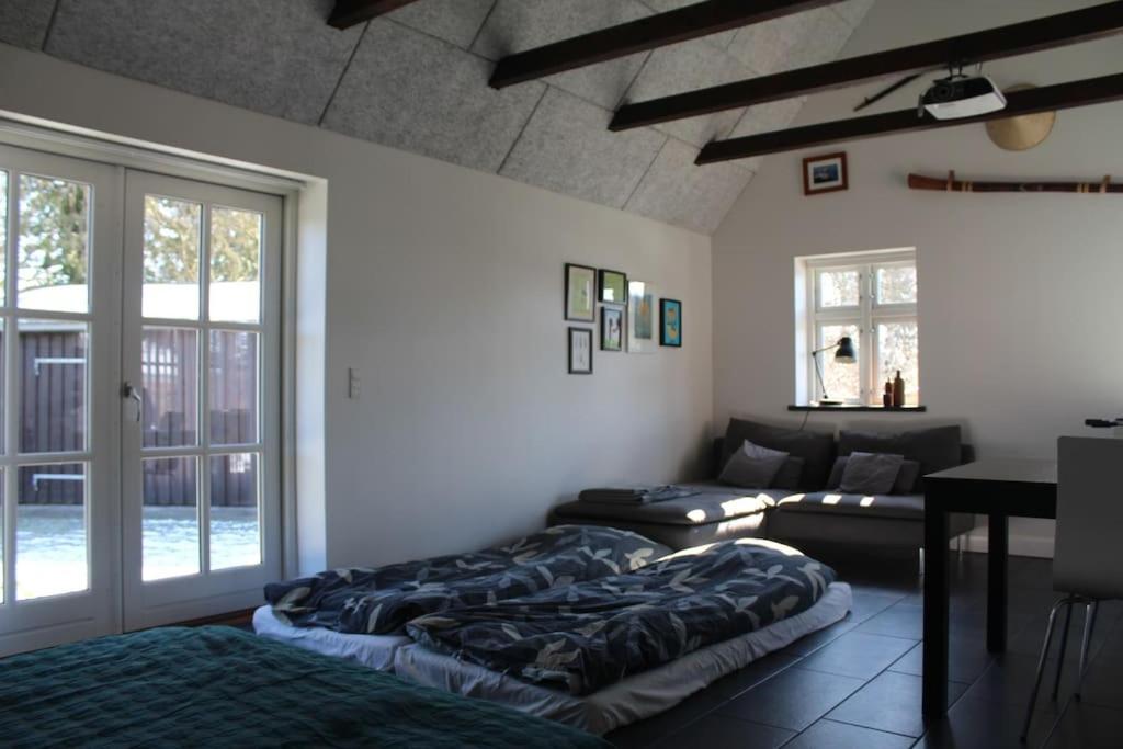 Deluxe Double Room (2 Adults + 2 Child)