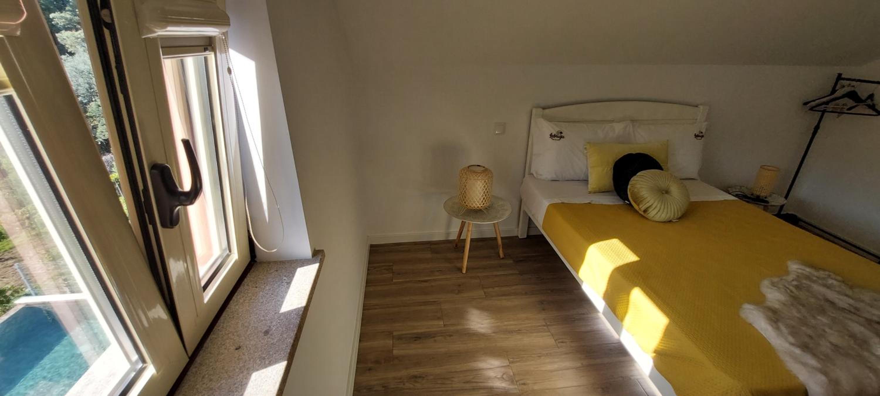 One-Bedroom House photo 1