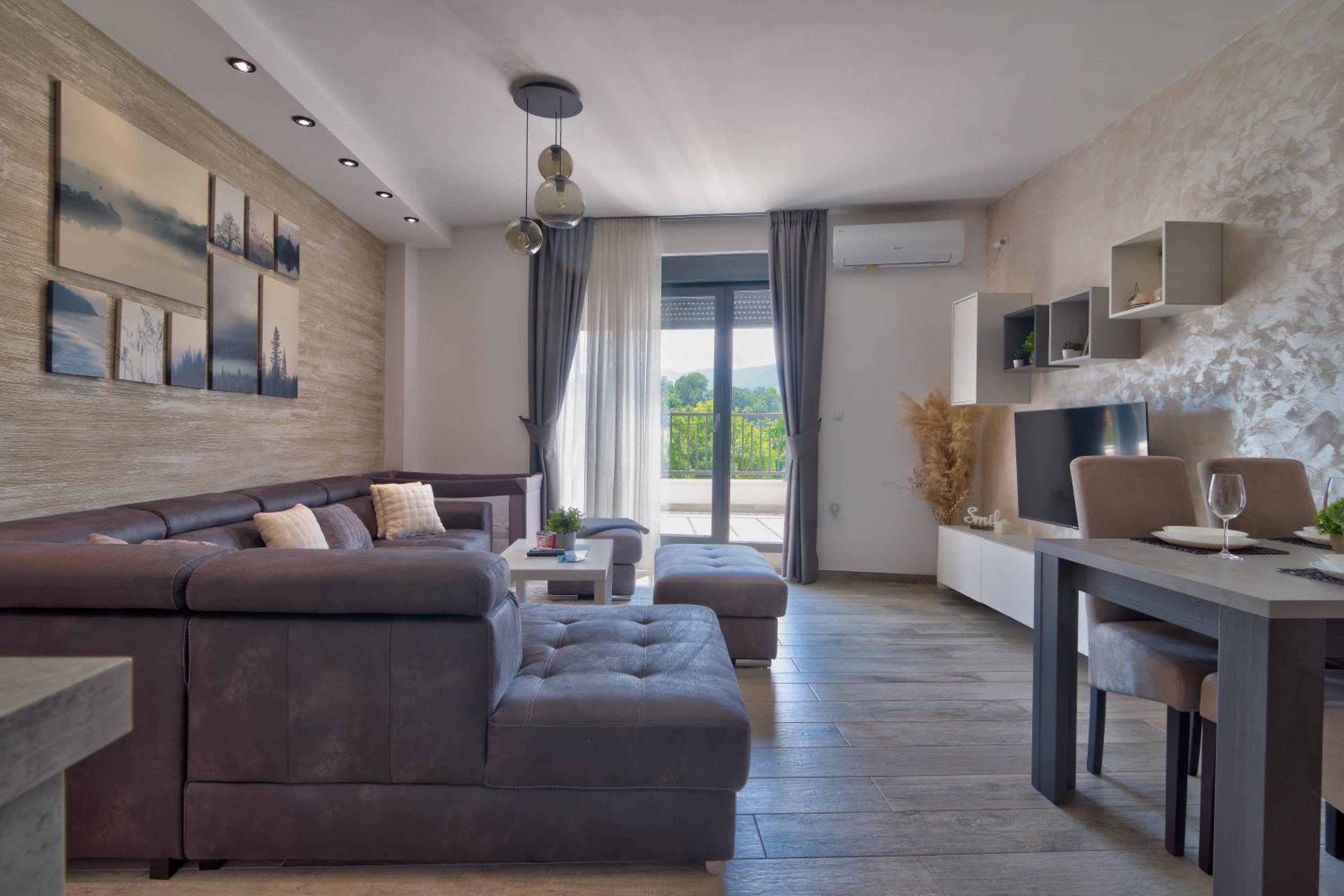 Apartment with Terrace photo 1