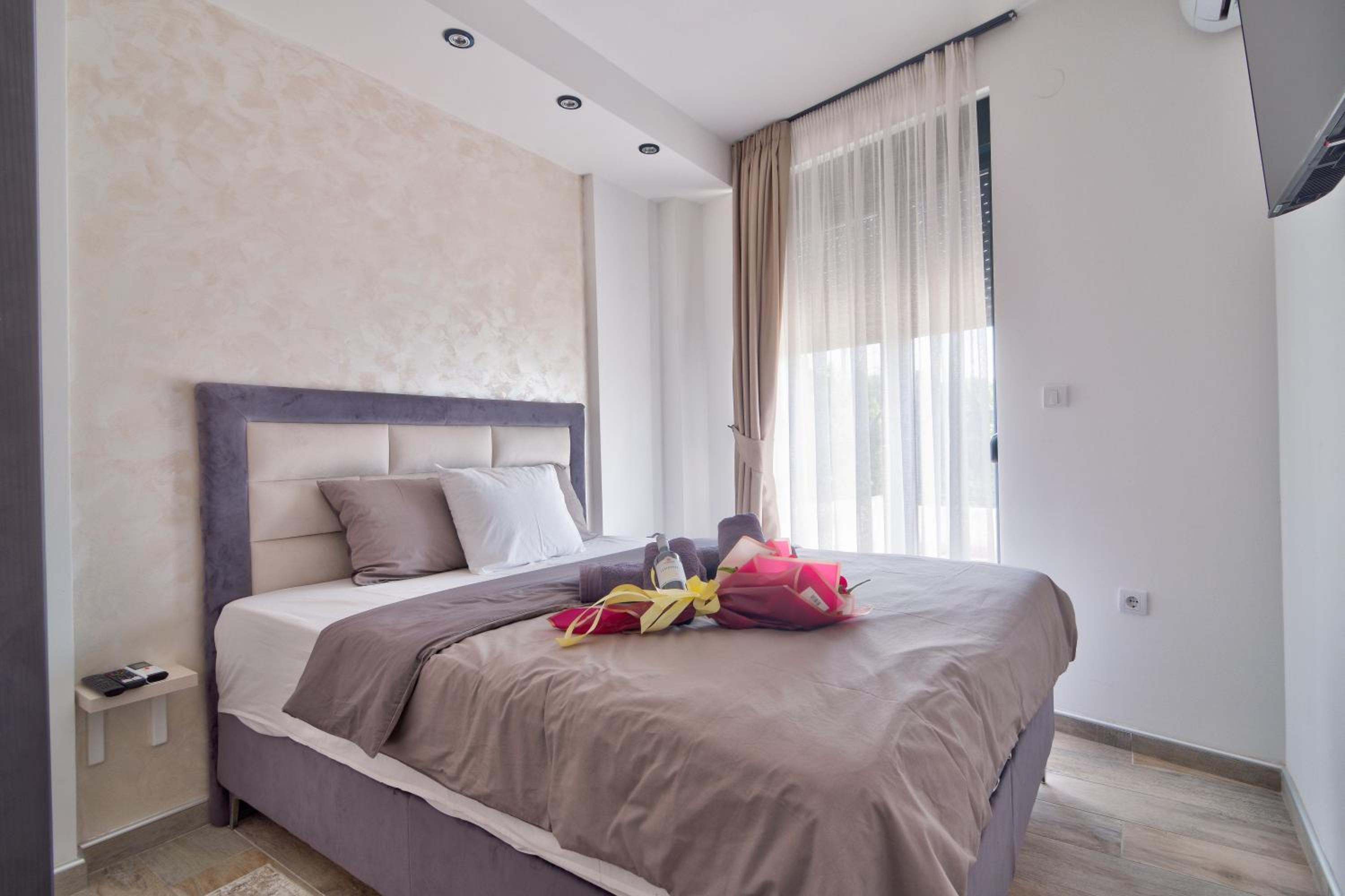 Apartment with Terrace photo 1