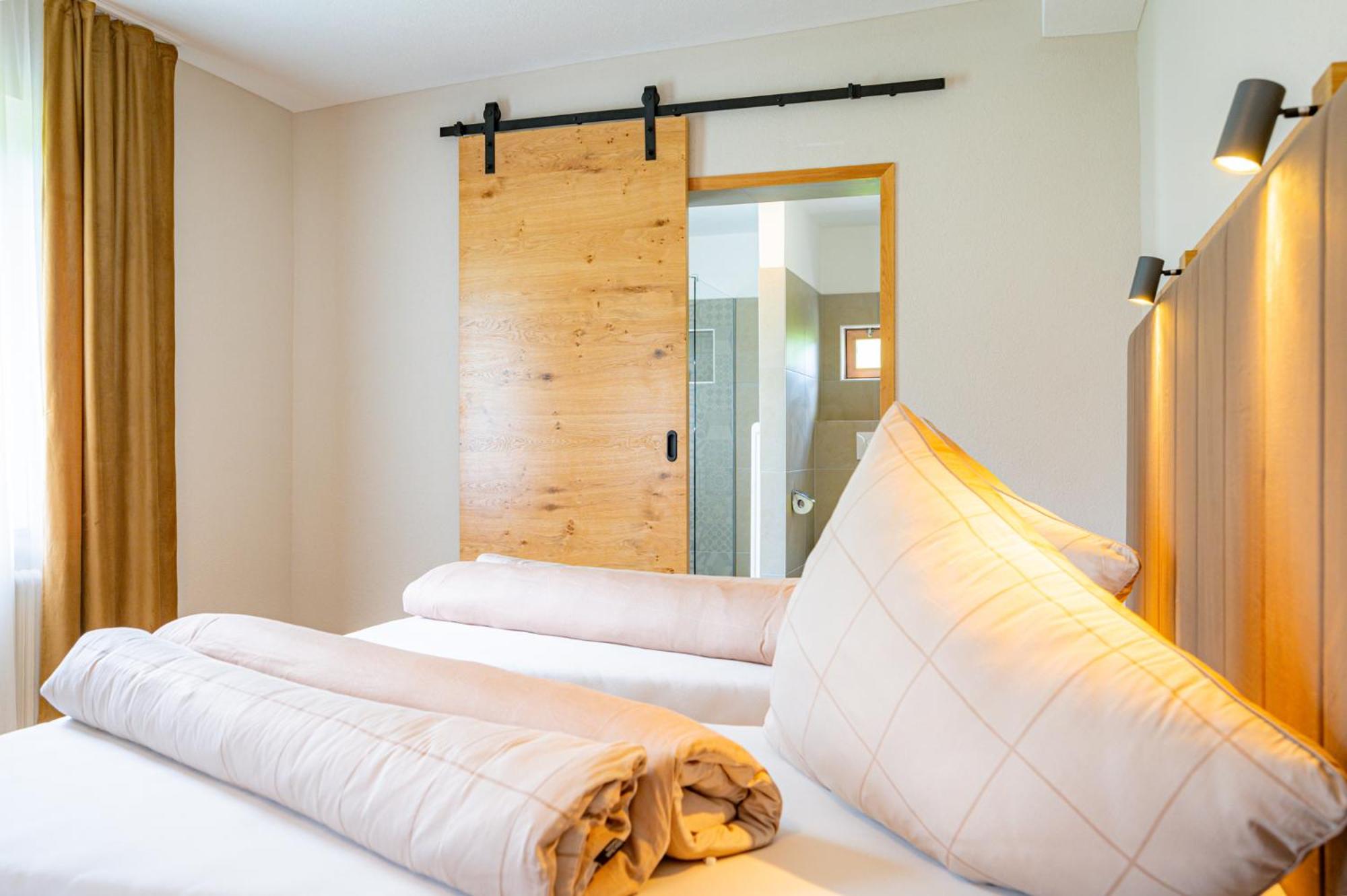 Comfort Triple Room with Shower photo 2