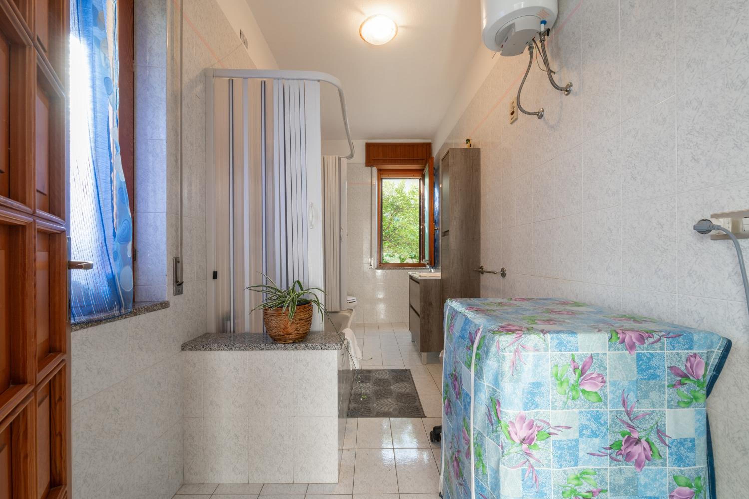 Two-Bedroom House photo 3