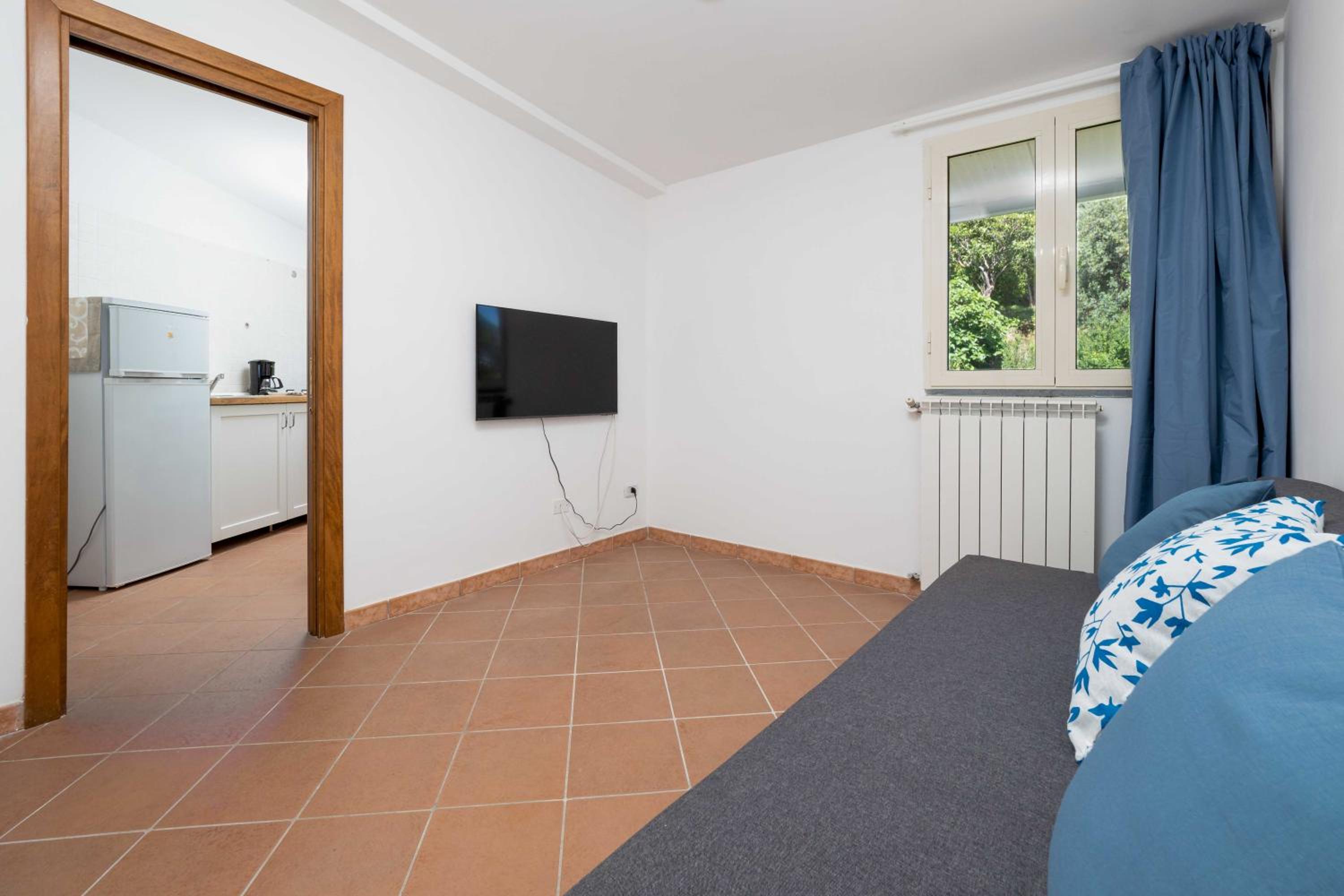 One-Bedroom House photo 1