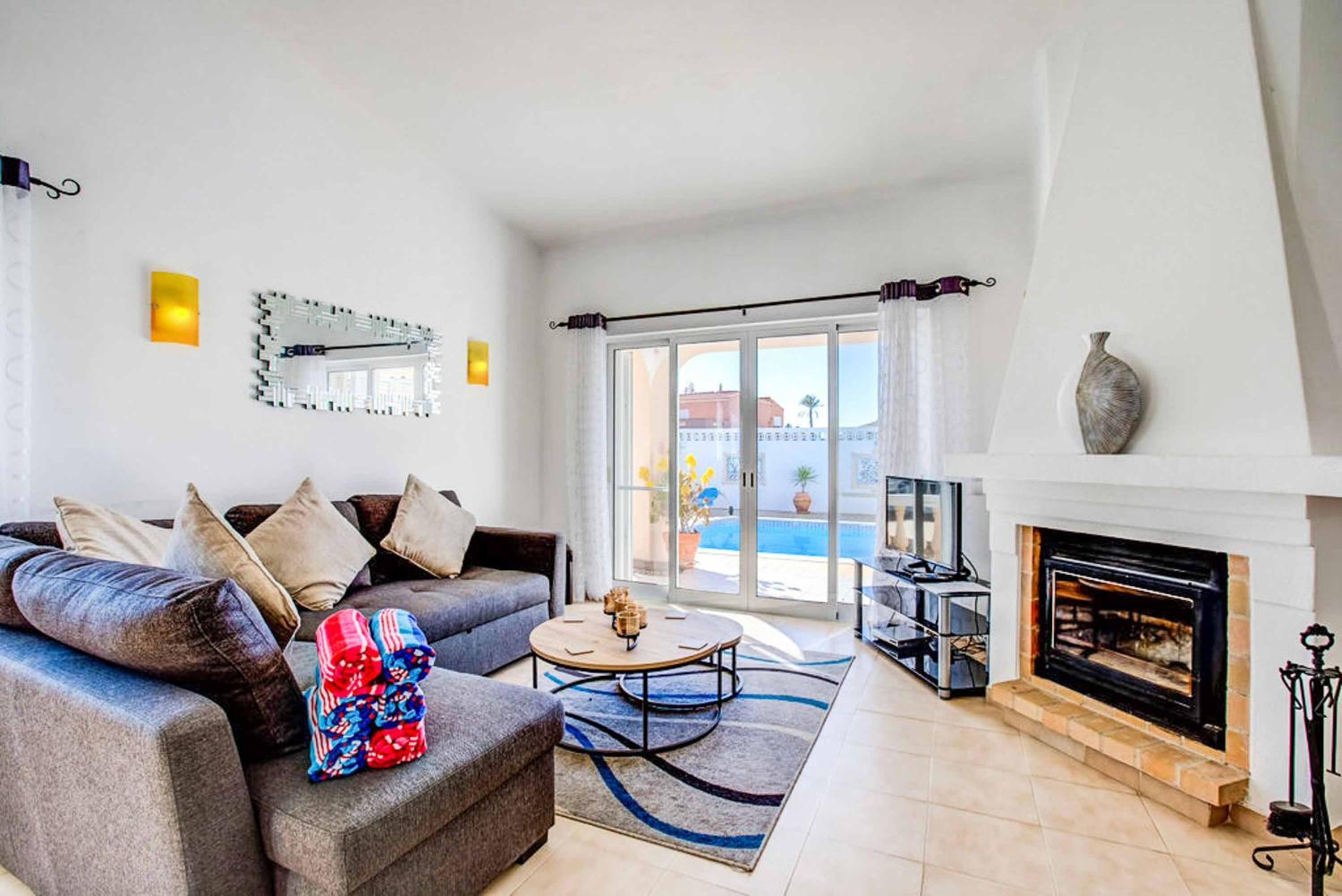 Three-Bedroom Villa photo 1