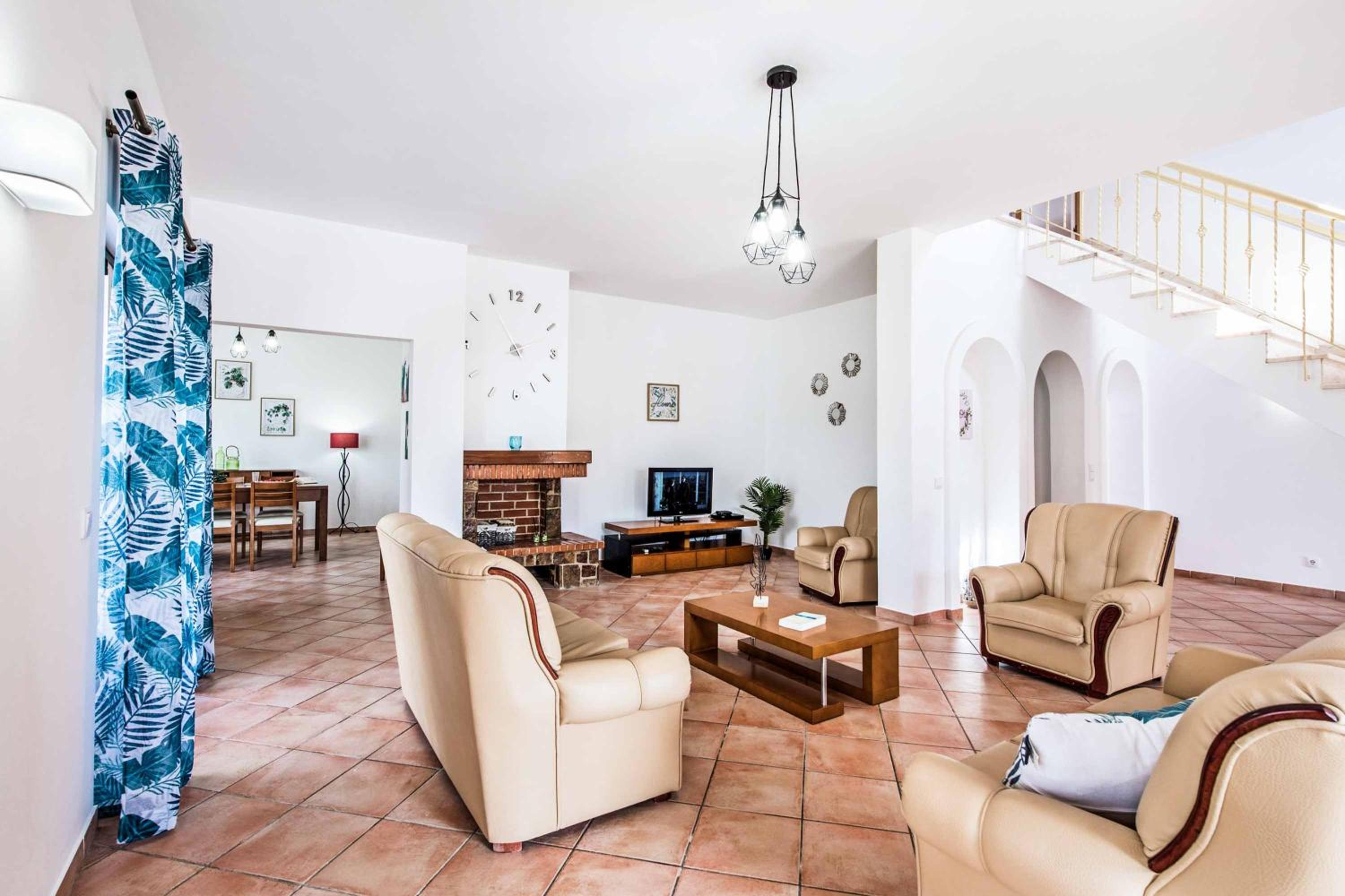 Villa photo 1