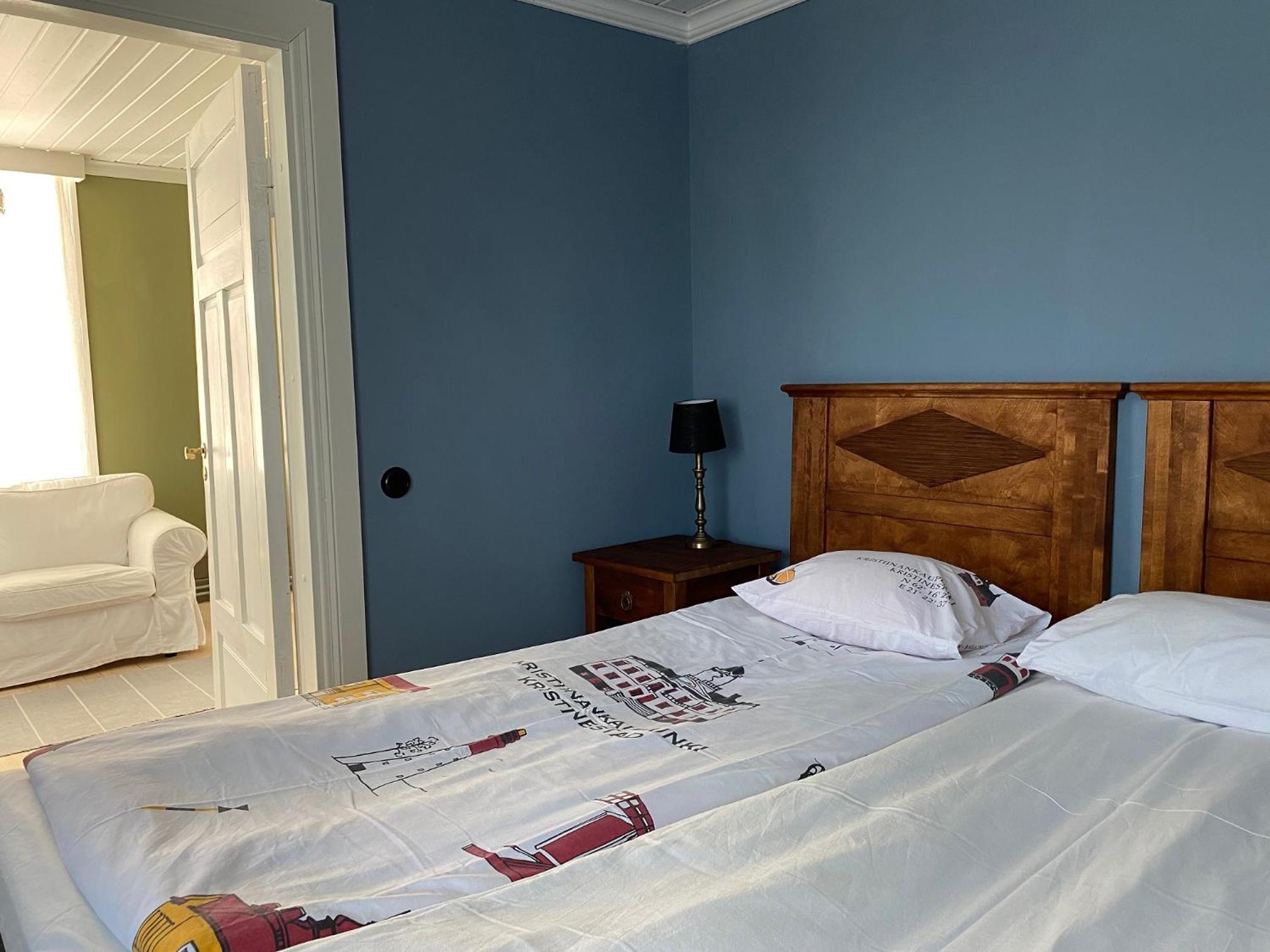 Deluxe Double Room - Photo 8