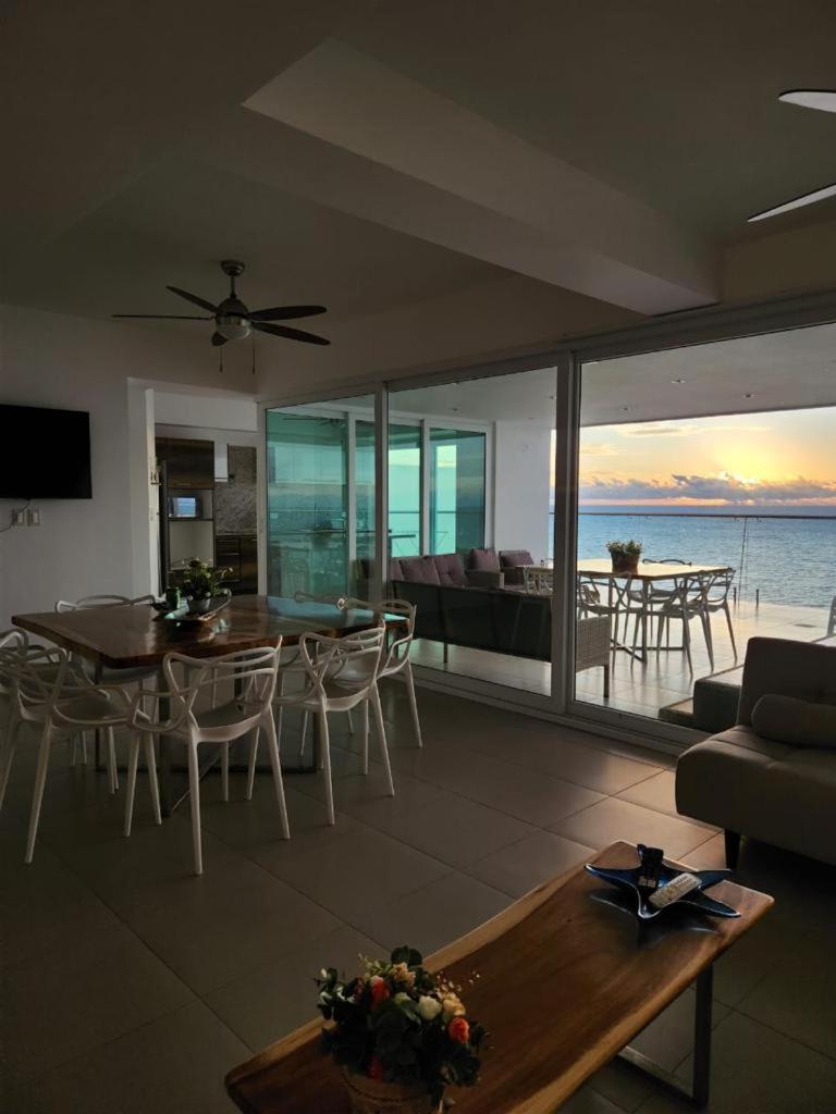 Apartment with Sea View photo 2