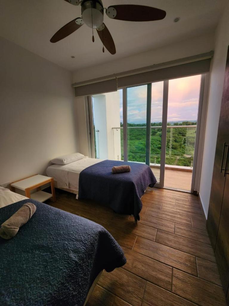 Apartment with Sea View photo 3