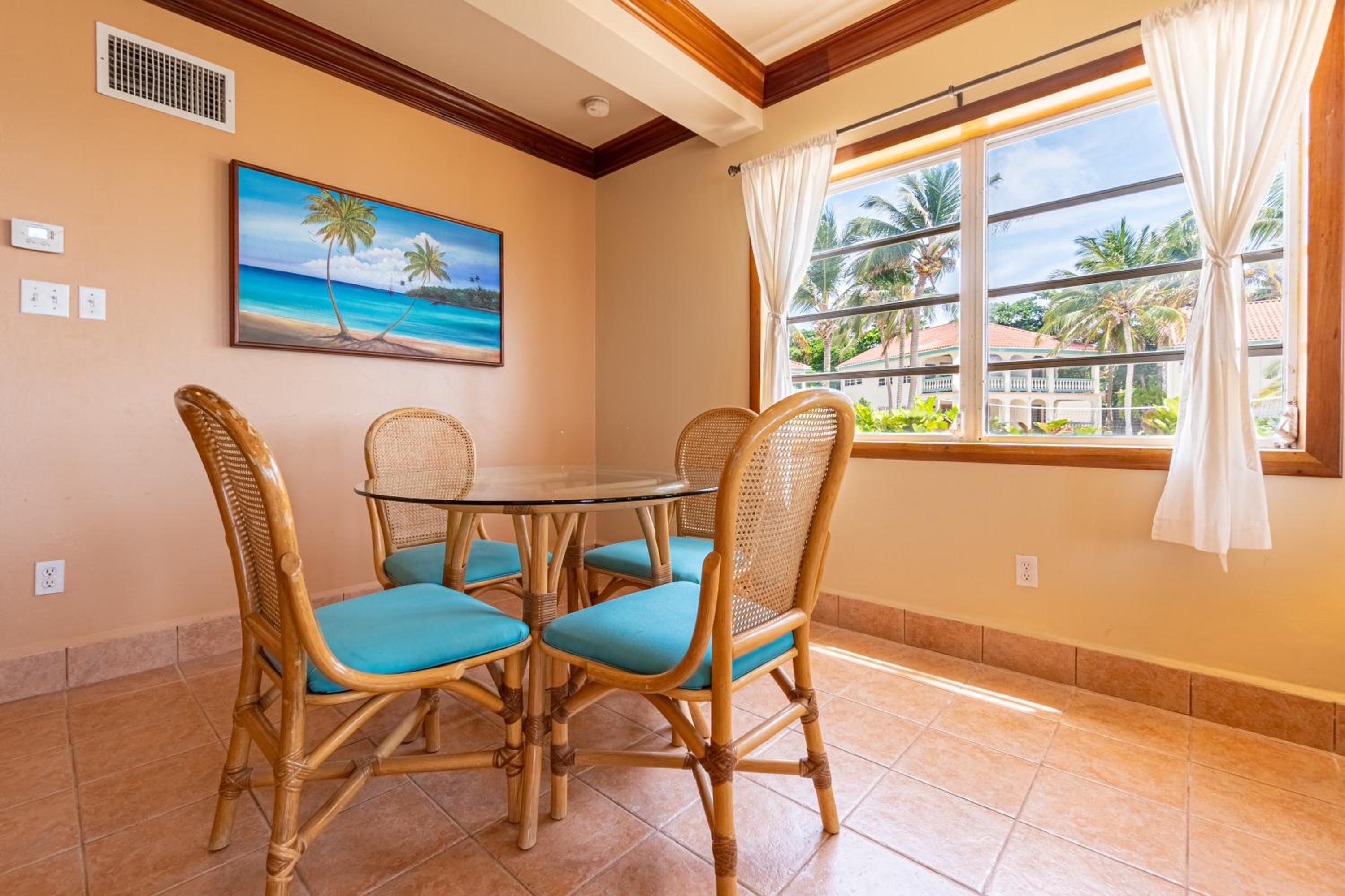 Sea Front Lower Level Suite photo 3