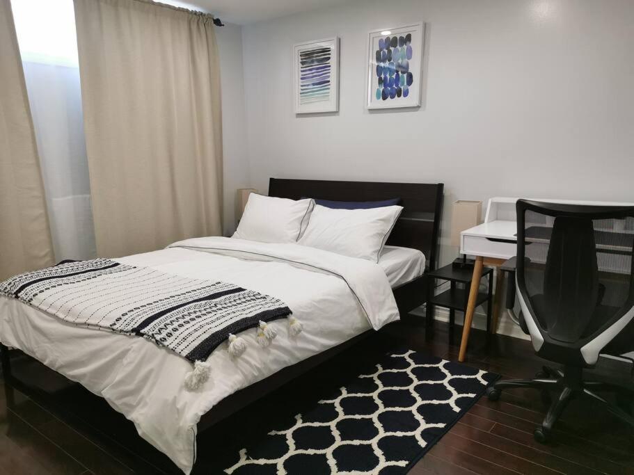 One-Bedroom Apartment photo 1