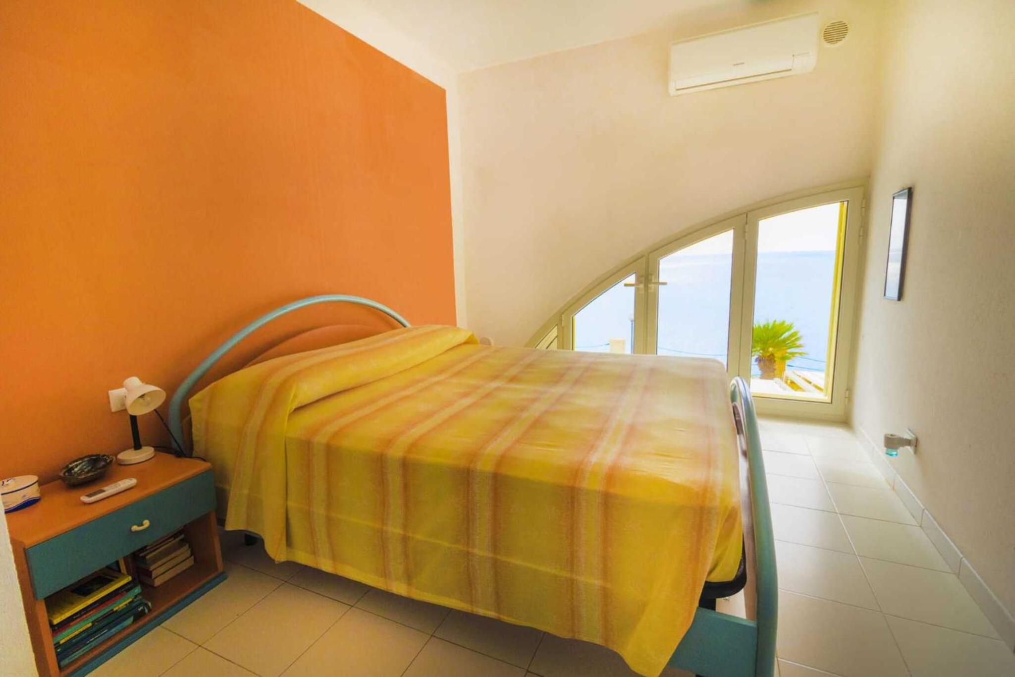 Two-Bedroom Deluxe Apartment with Ocean View photo 1