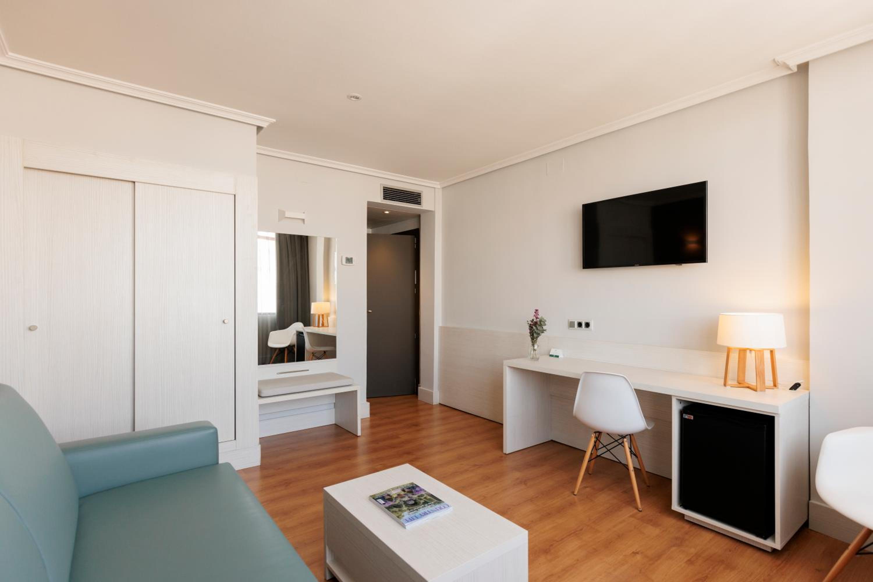Junior Suite - Photo 6