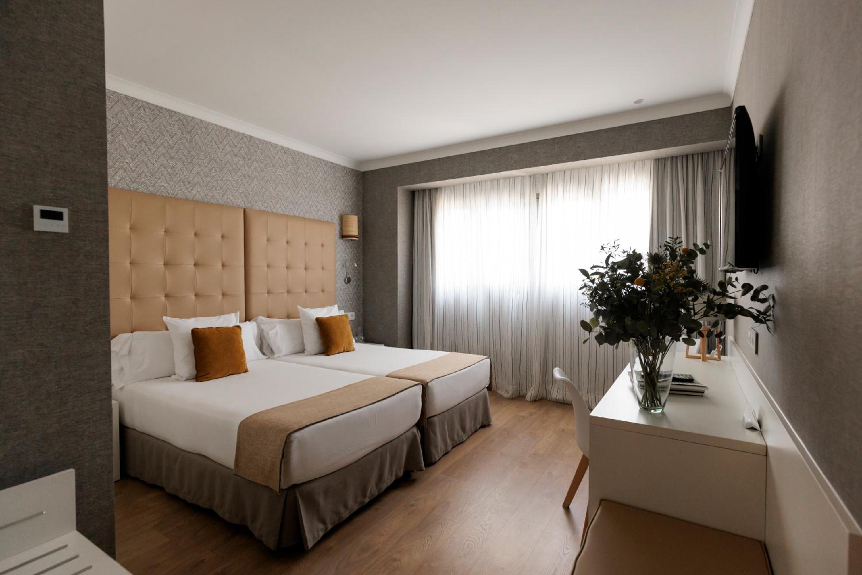Superior Double or Twin Room - Photo 1
