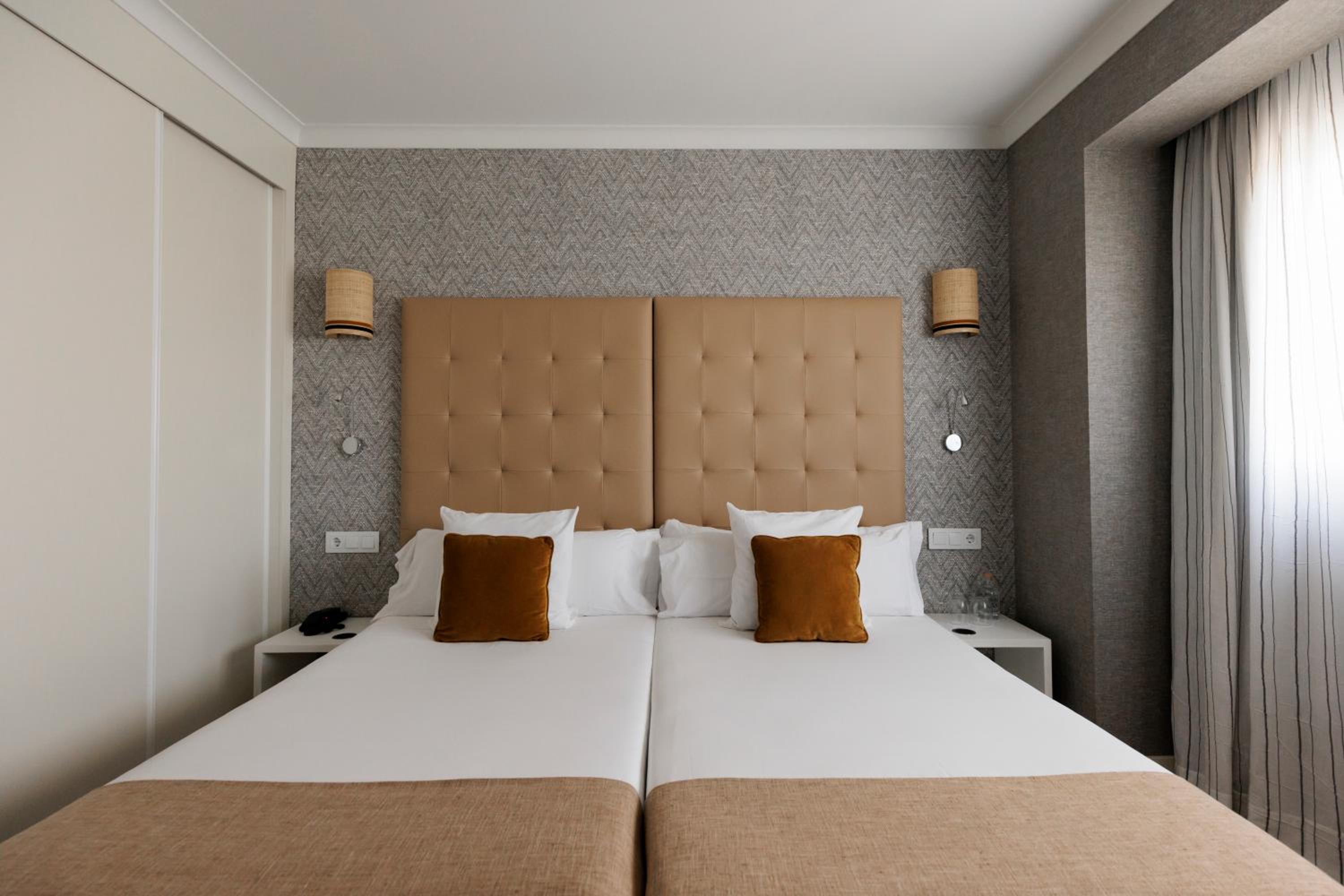 Superior Double or Twin Room - Photo 5