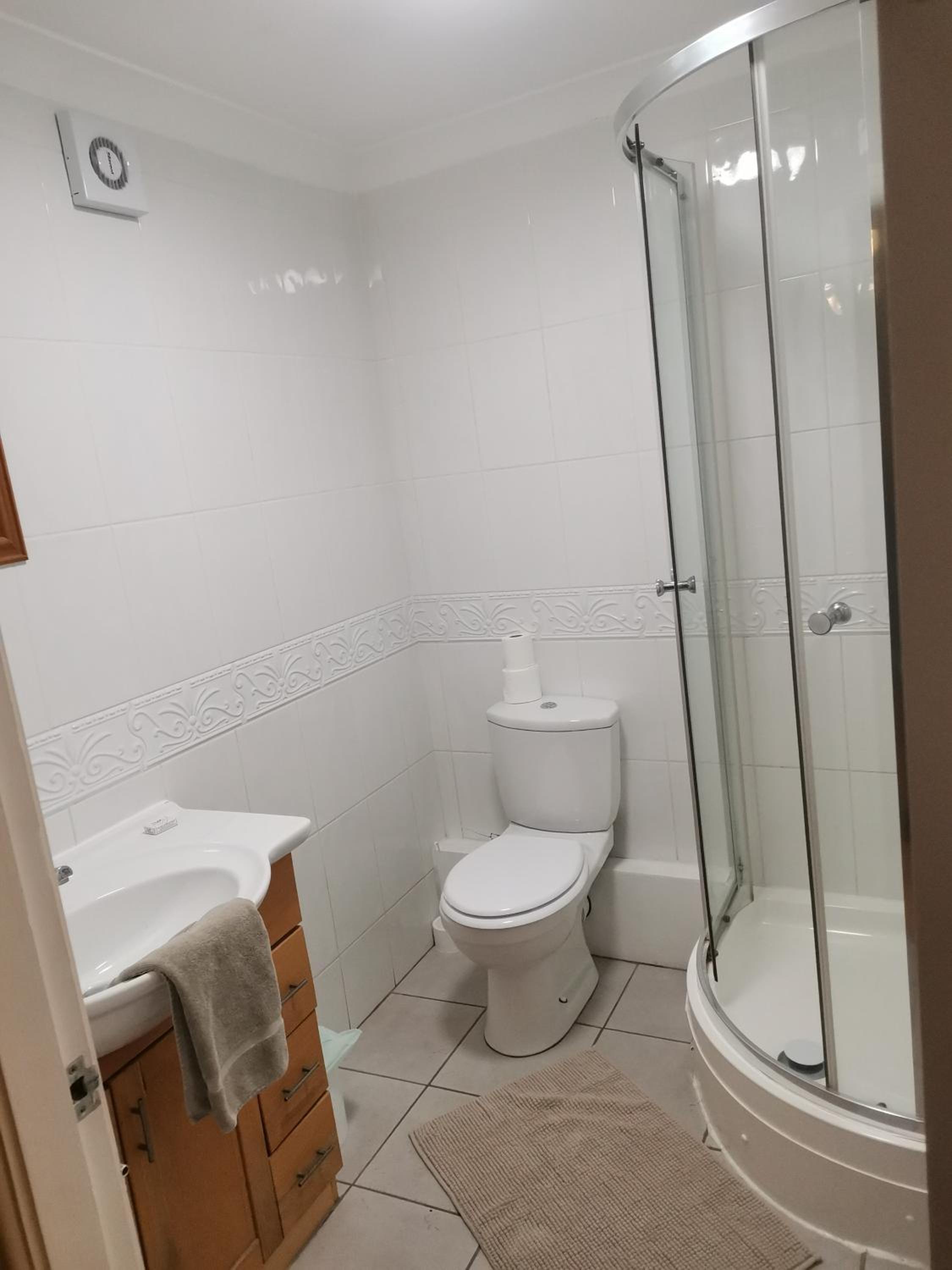 Double Room with Private Bathroom photo 3