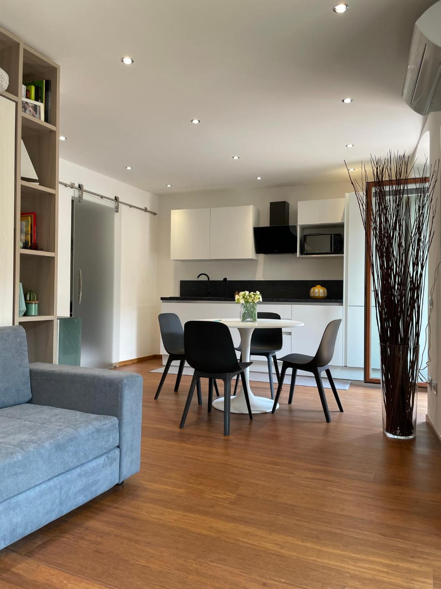 Studio Apartment photo 3