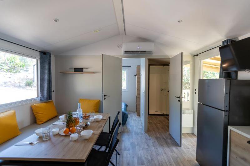 Mobile Home - Photo 1