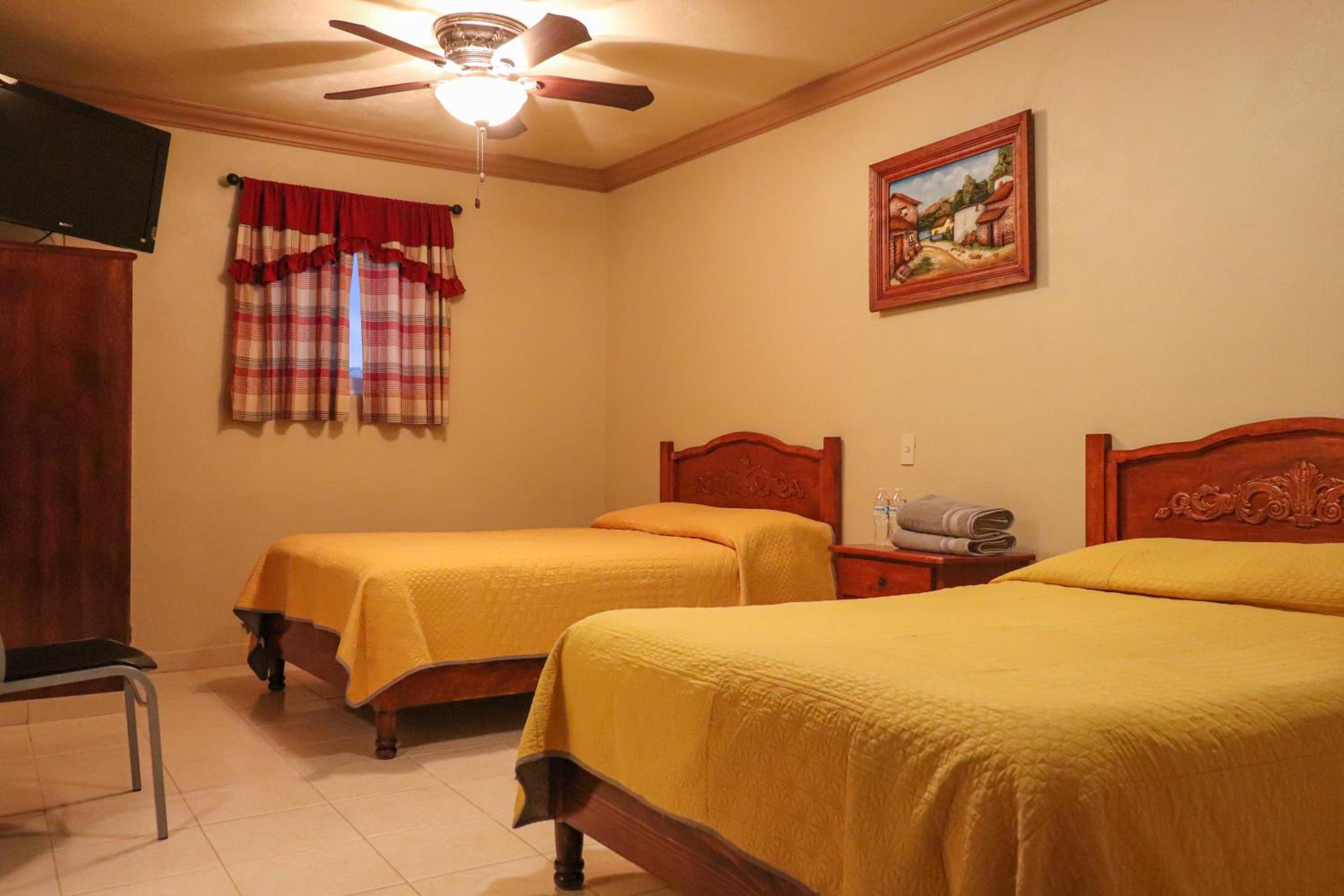 Triple Room
