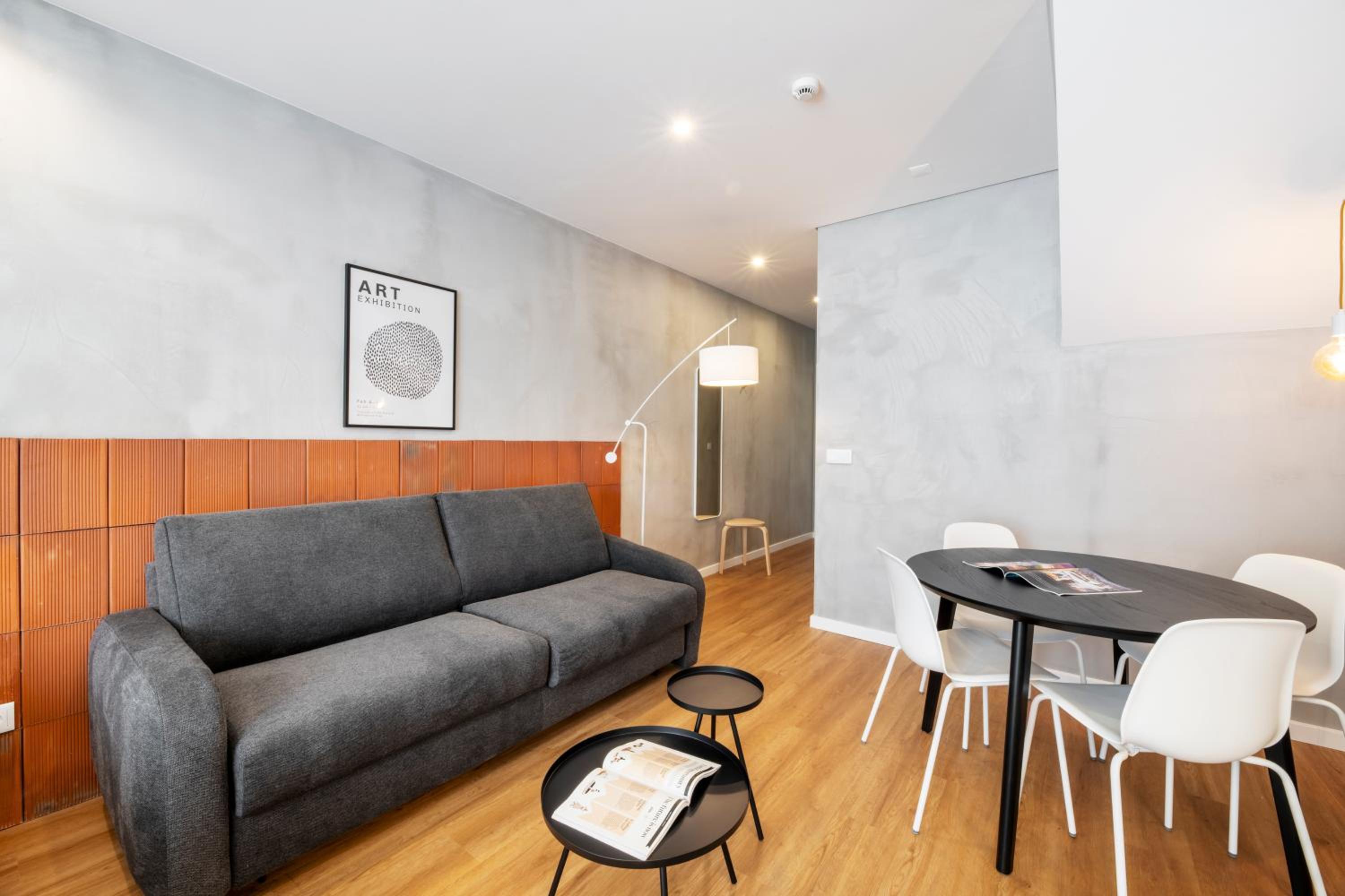 Apartment photo 2