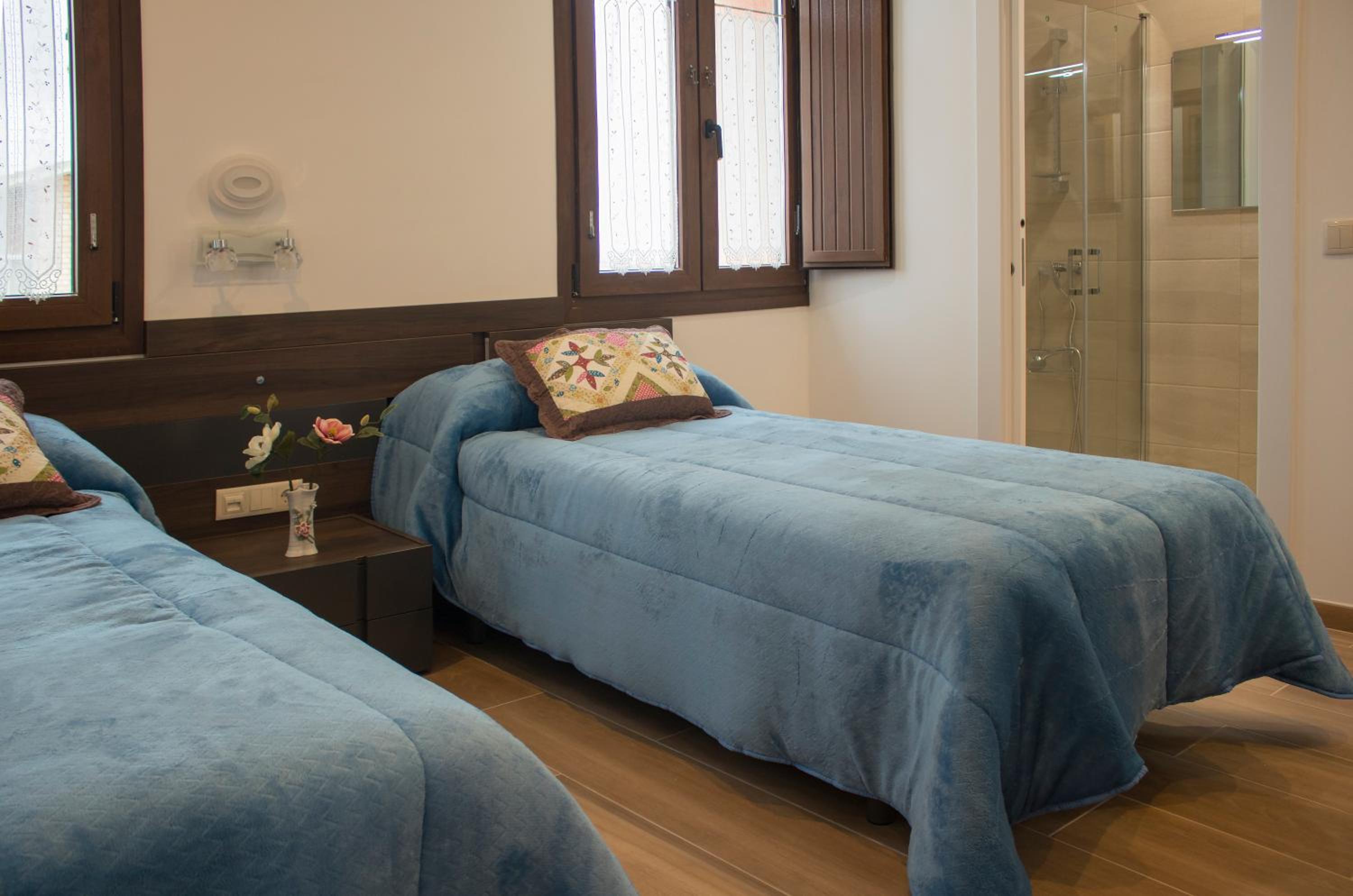 Double Room - Disability Access photo 3