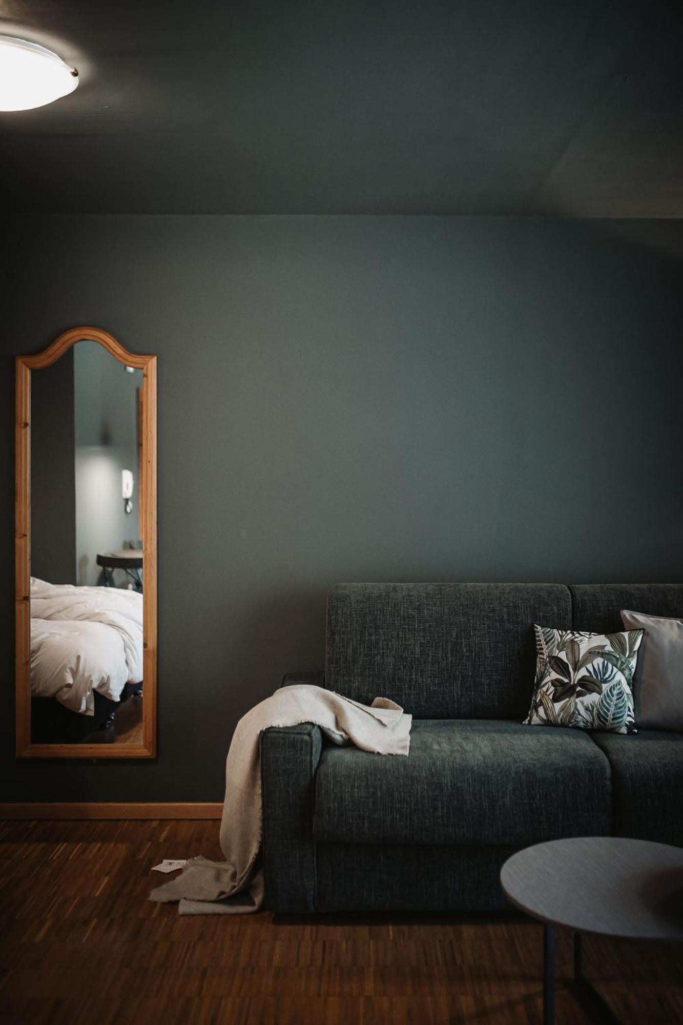 Studio Apartment - Photo 3