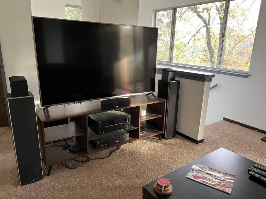 Two-Bedroom House photo 2