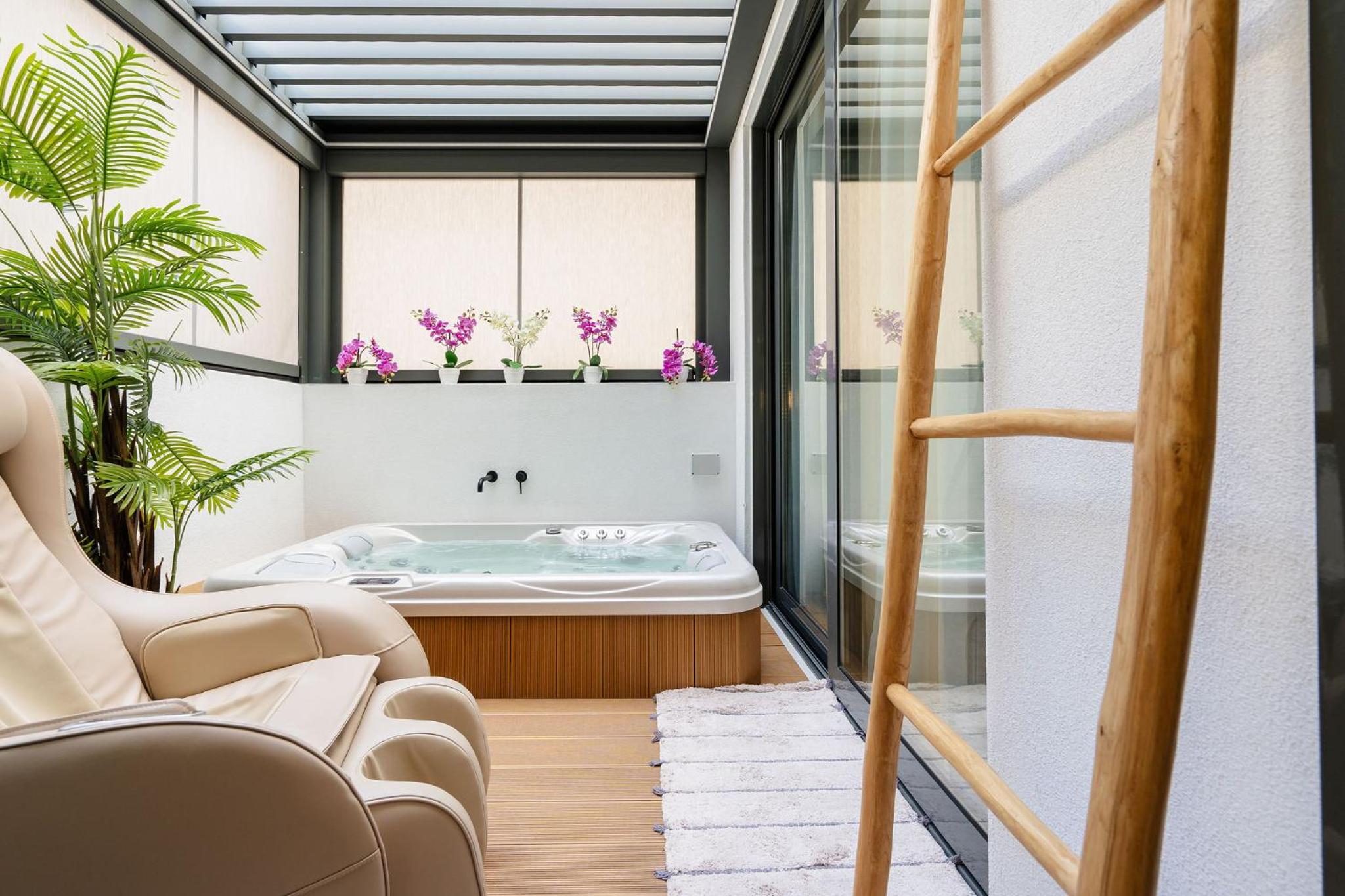 Well-being Spa Suite with Hot Tub photo 3