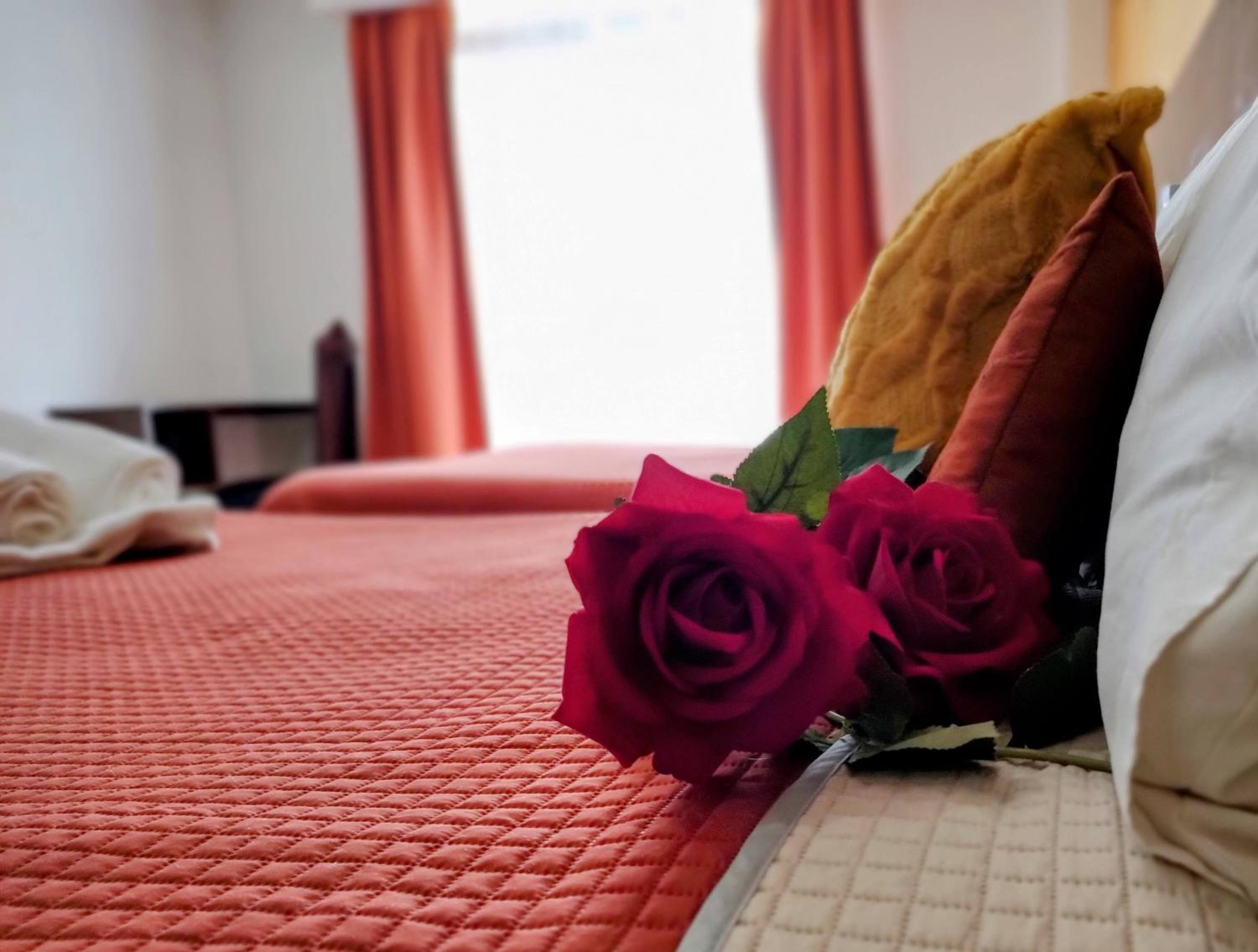 Deluxe Double Room with Two Double Beds - Photo 22