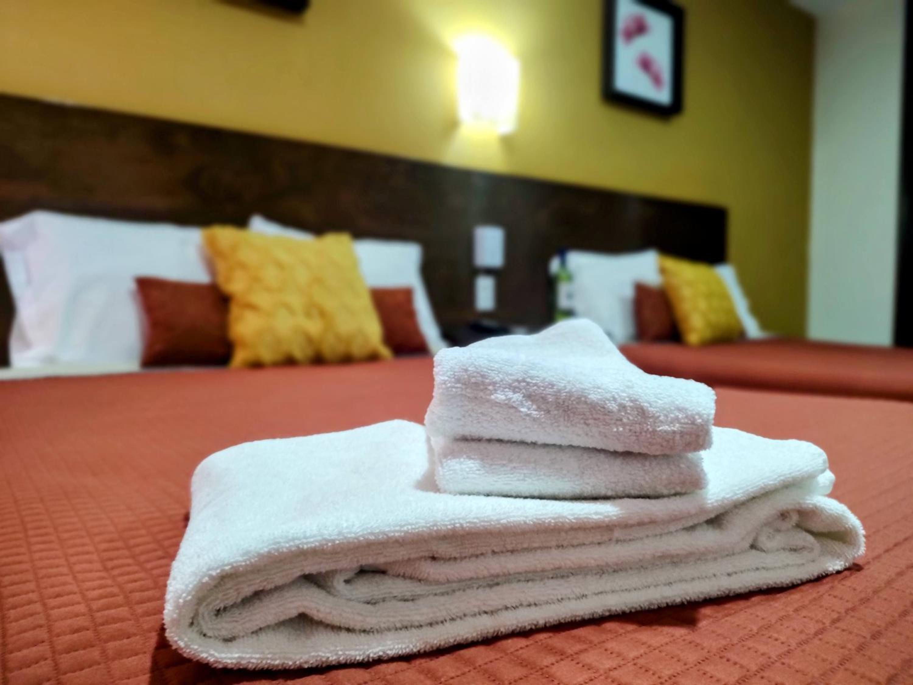 Deluxe Double Room with Two Double Beds - Photo 17