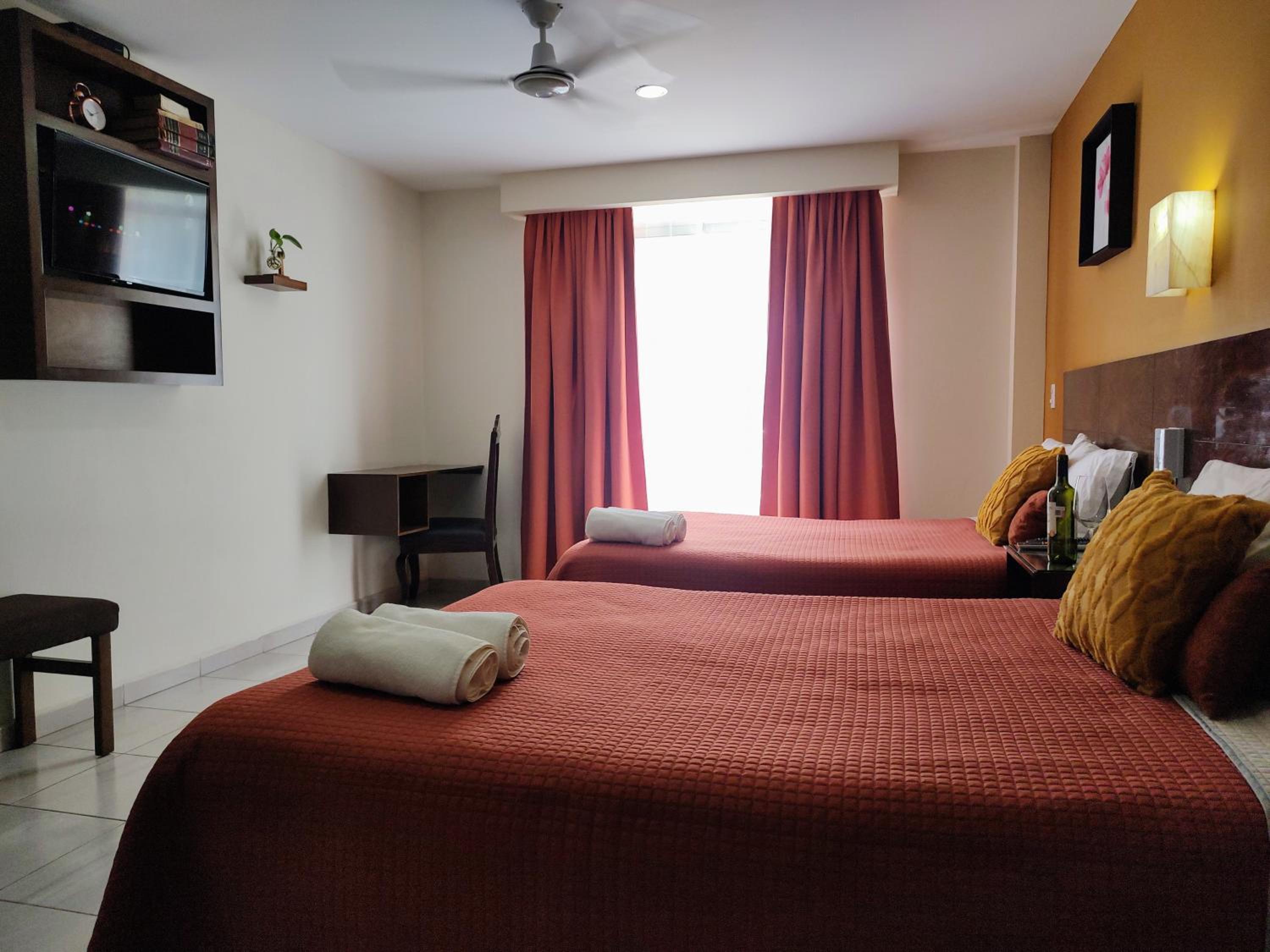 Deluxe Double Room with Two Double Beds - Photo 62