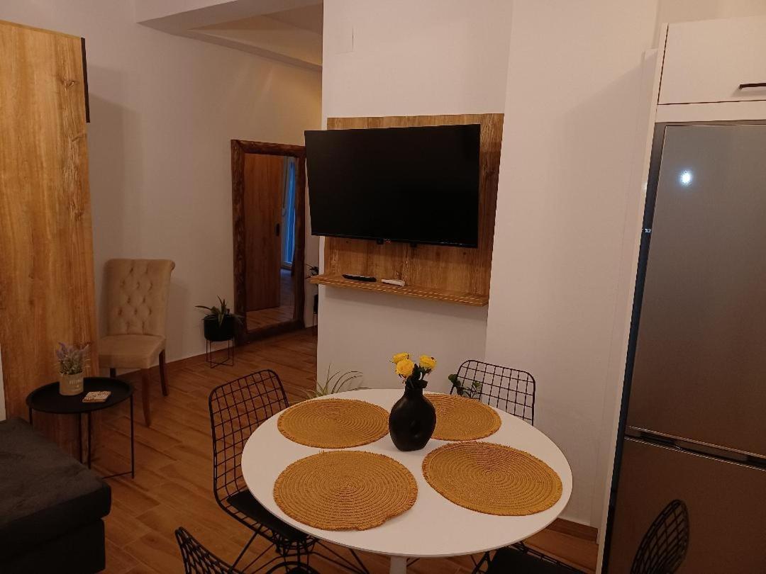 Two-Bedroom Apartment photo 3