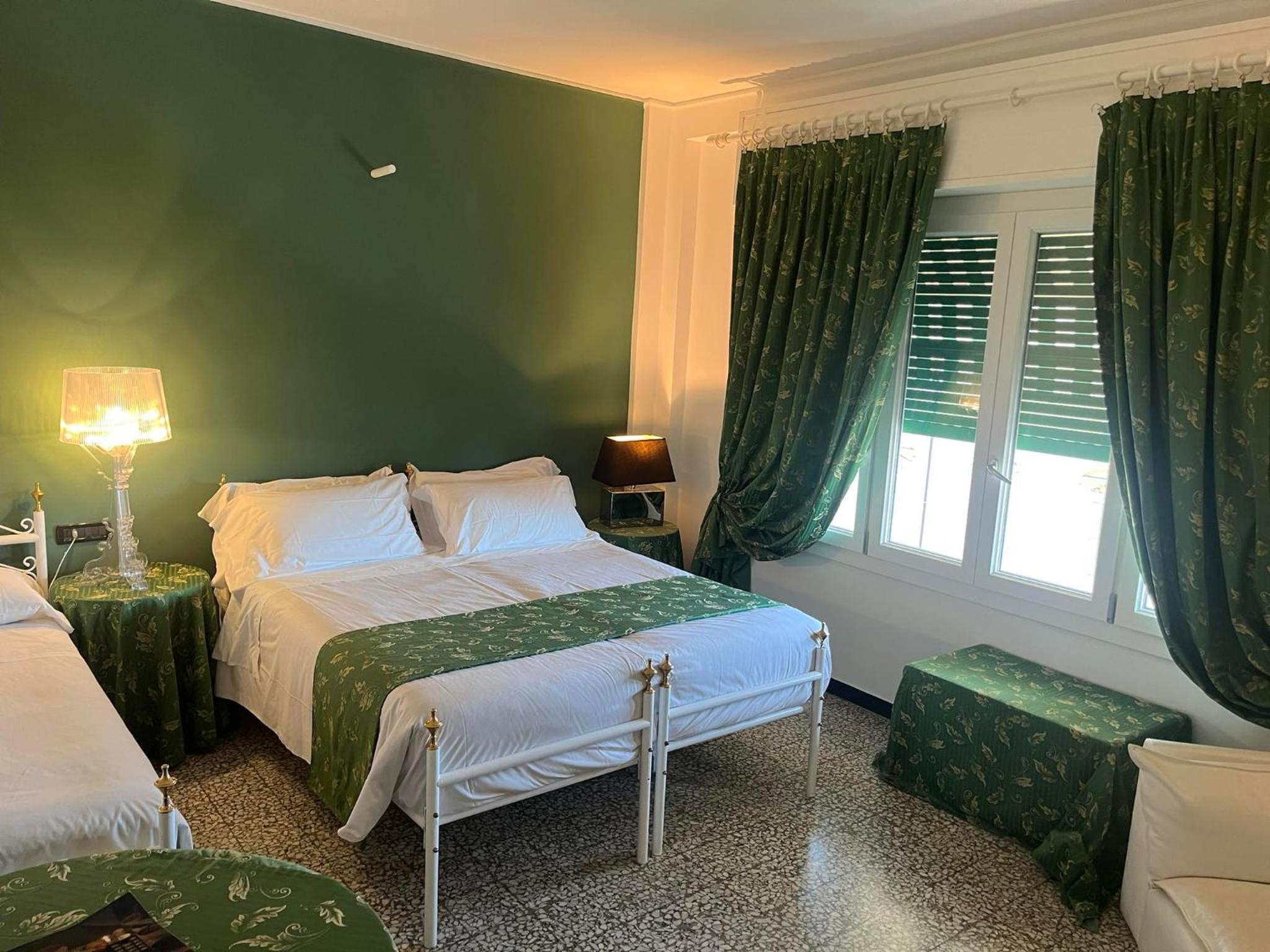 Triple Room - Photo 1