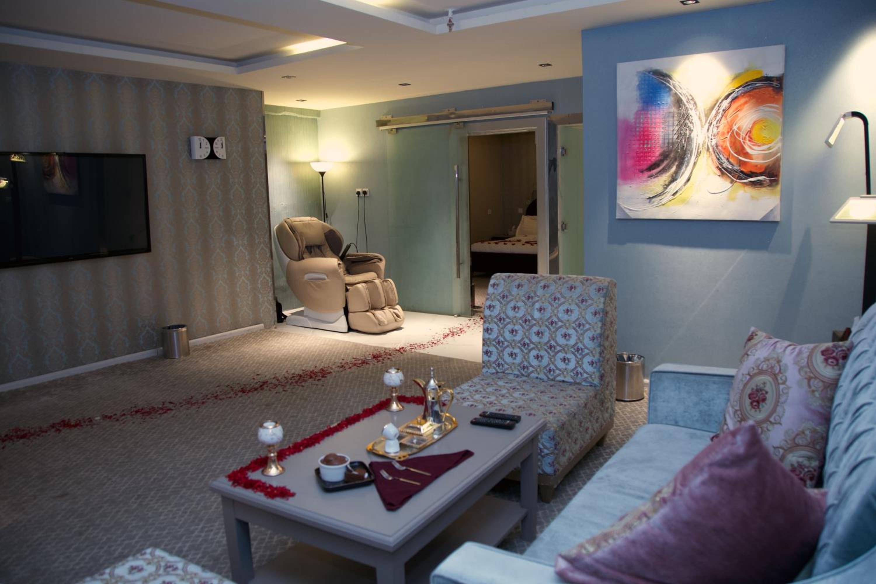 Queen Suite photo 3