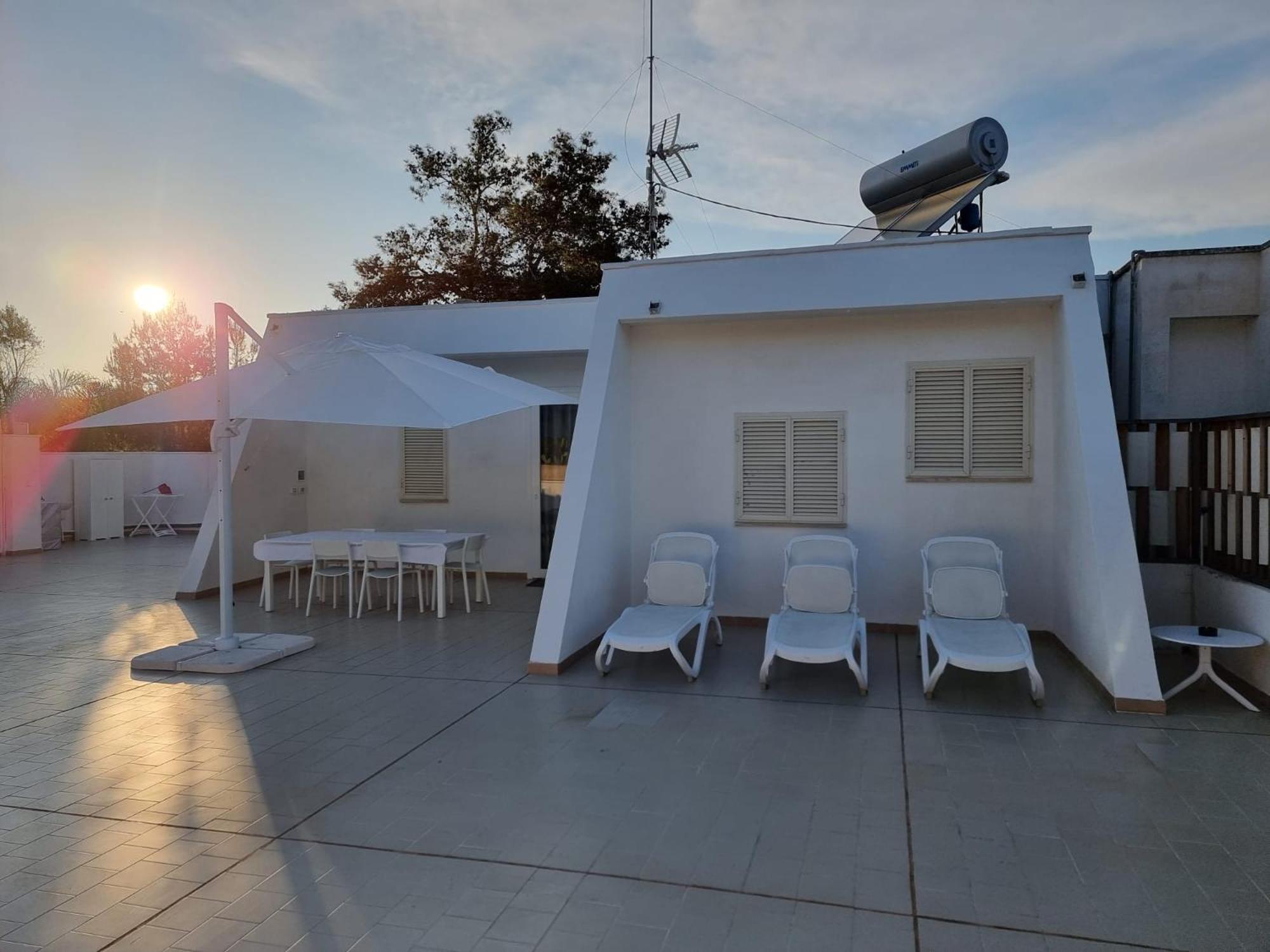 Three-Bedroom Villa photo 2