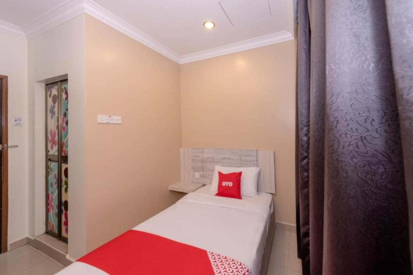 Standard Single Room photo 2