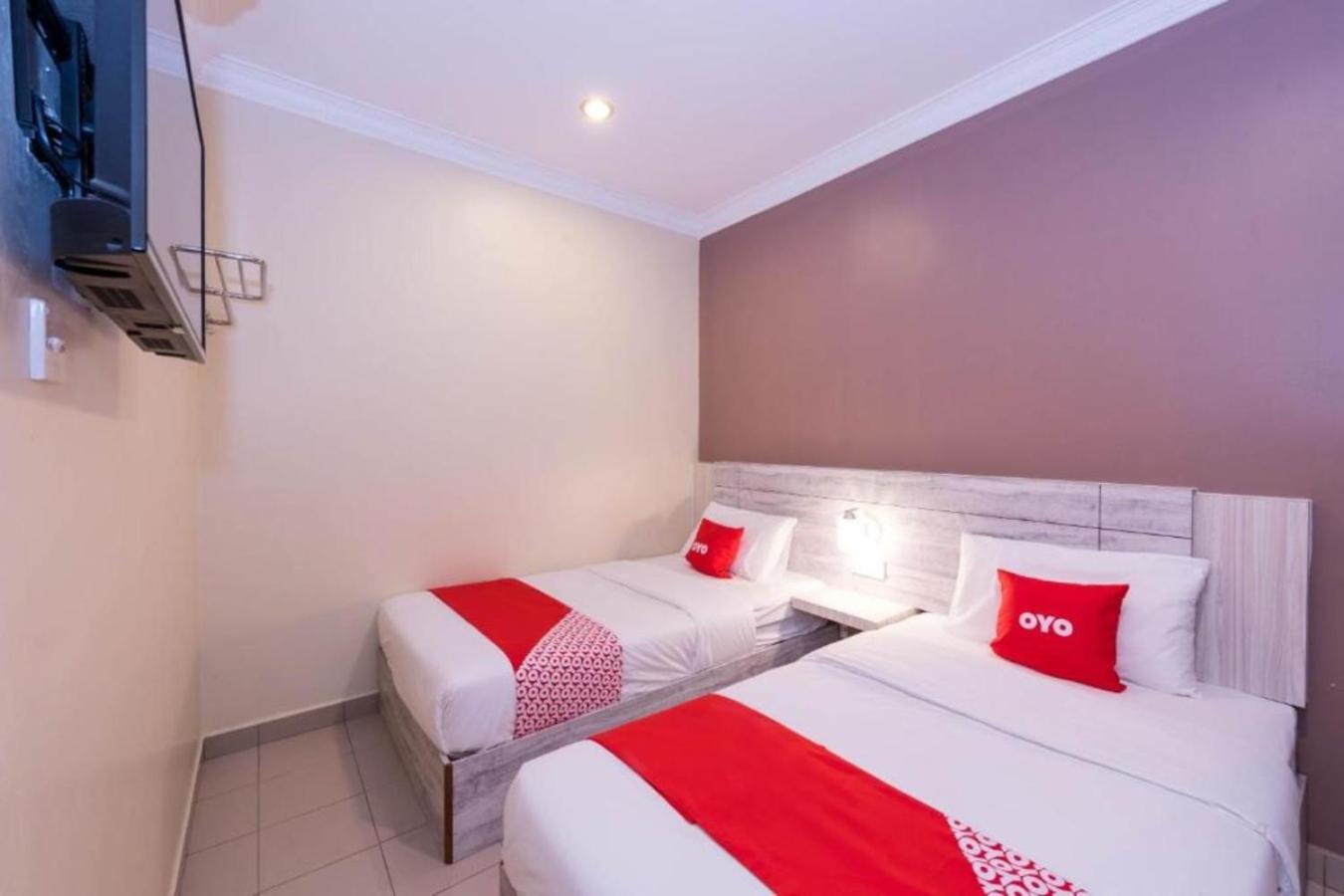 Deluxe Twin Room - Photo 3