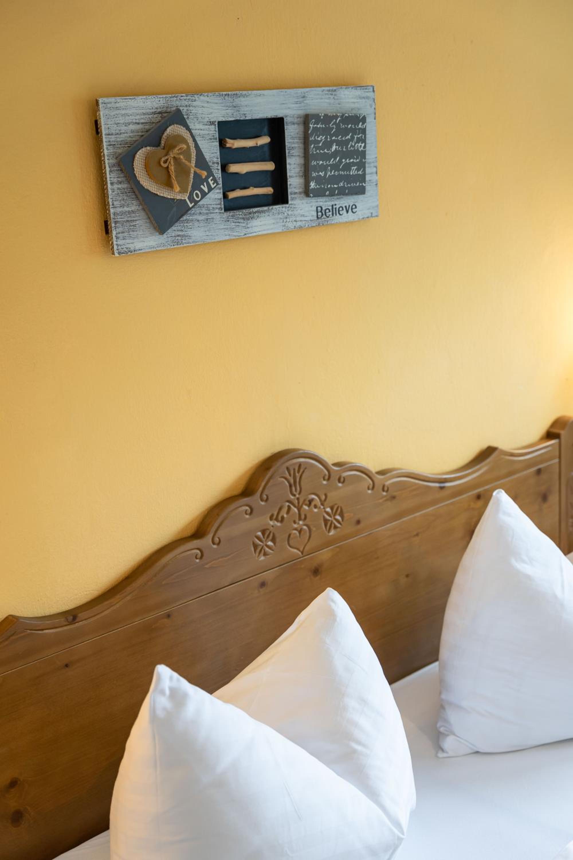 Double Room with Balcony photo 3