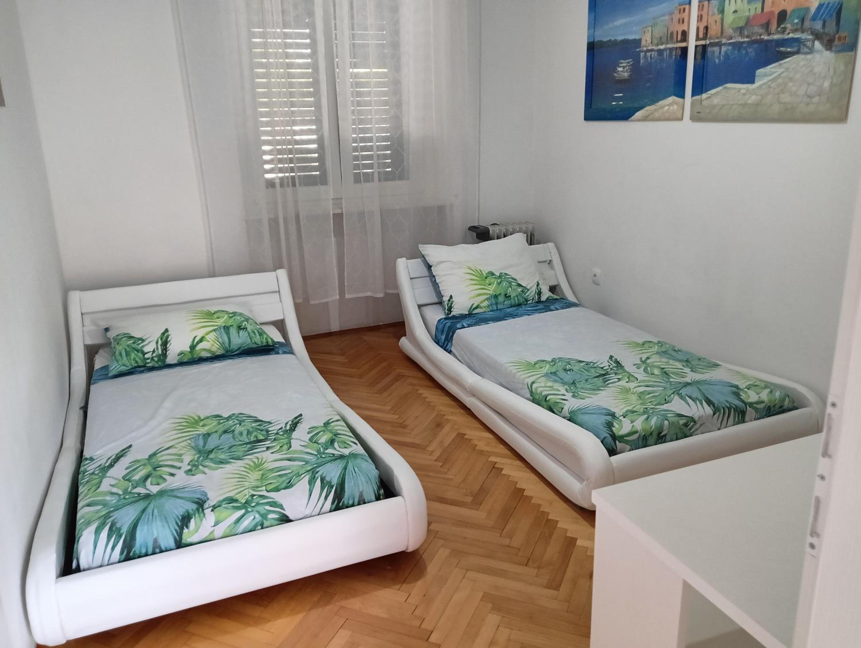 Two-Bedroom Apartment - Photo 7