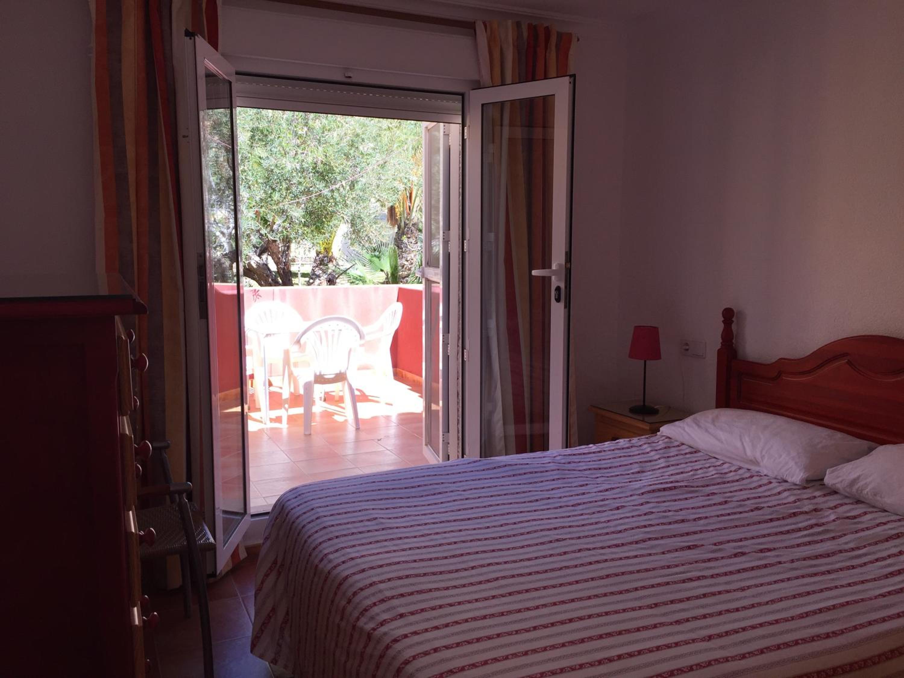 One-Bedroom Apartment (2 Adults + 2 Children)