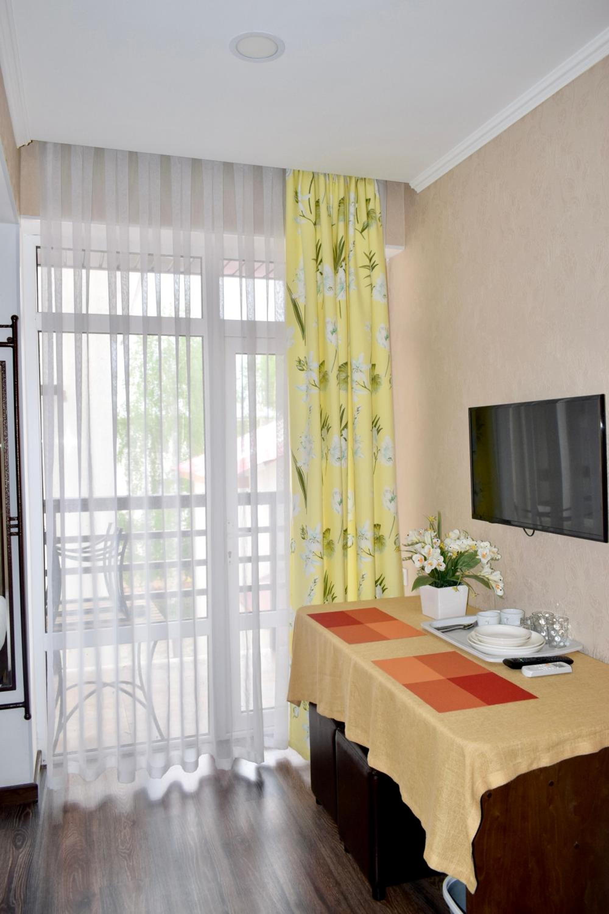 Large Double Room photo 3