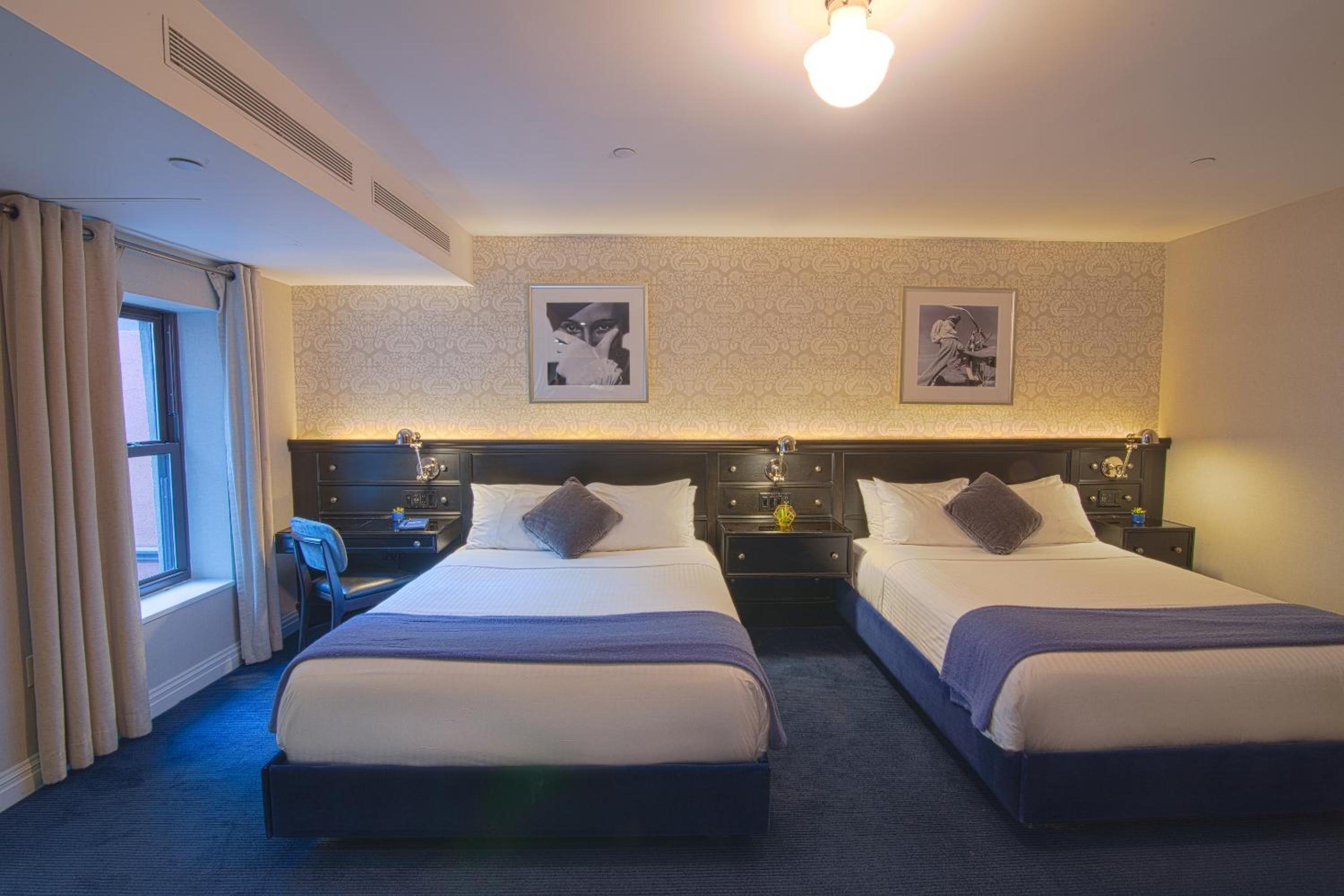 Junior Suite 2 Queen Beds & Sofa Bed
