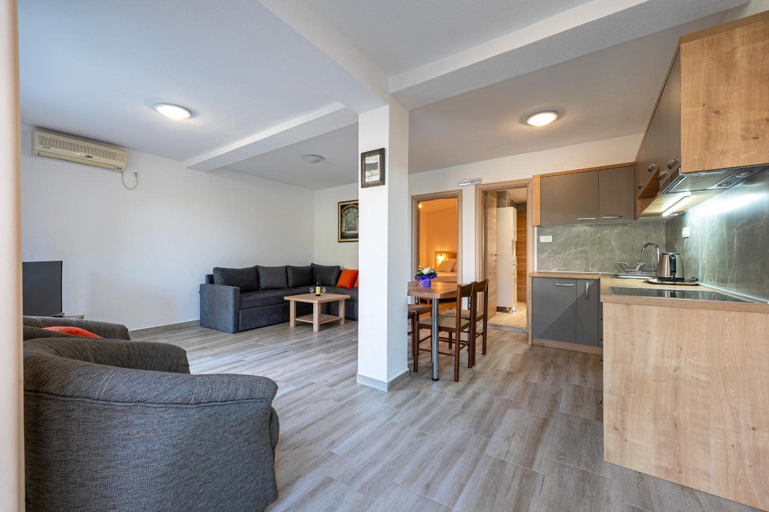 Apartment with Sea View photo 2