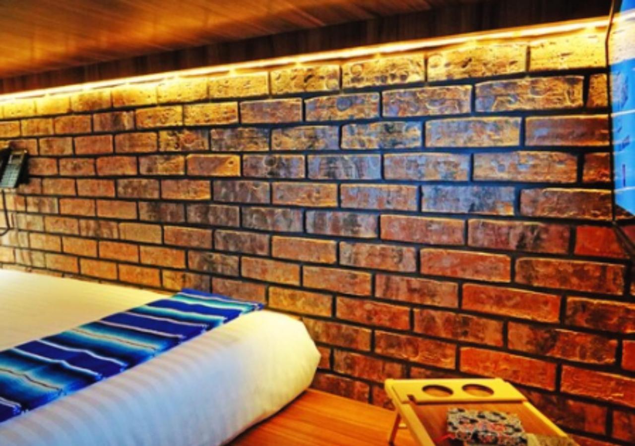 Duplex Suite - Photo 2