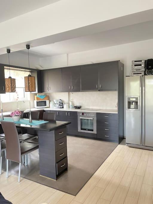 Villa photo 2