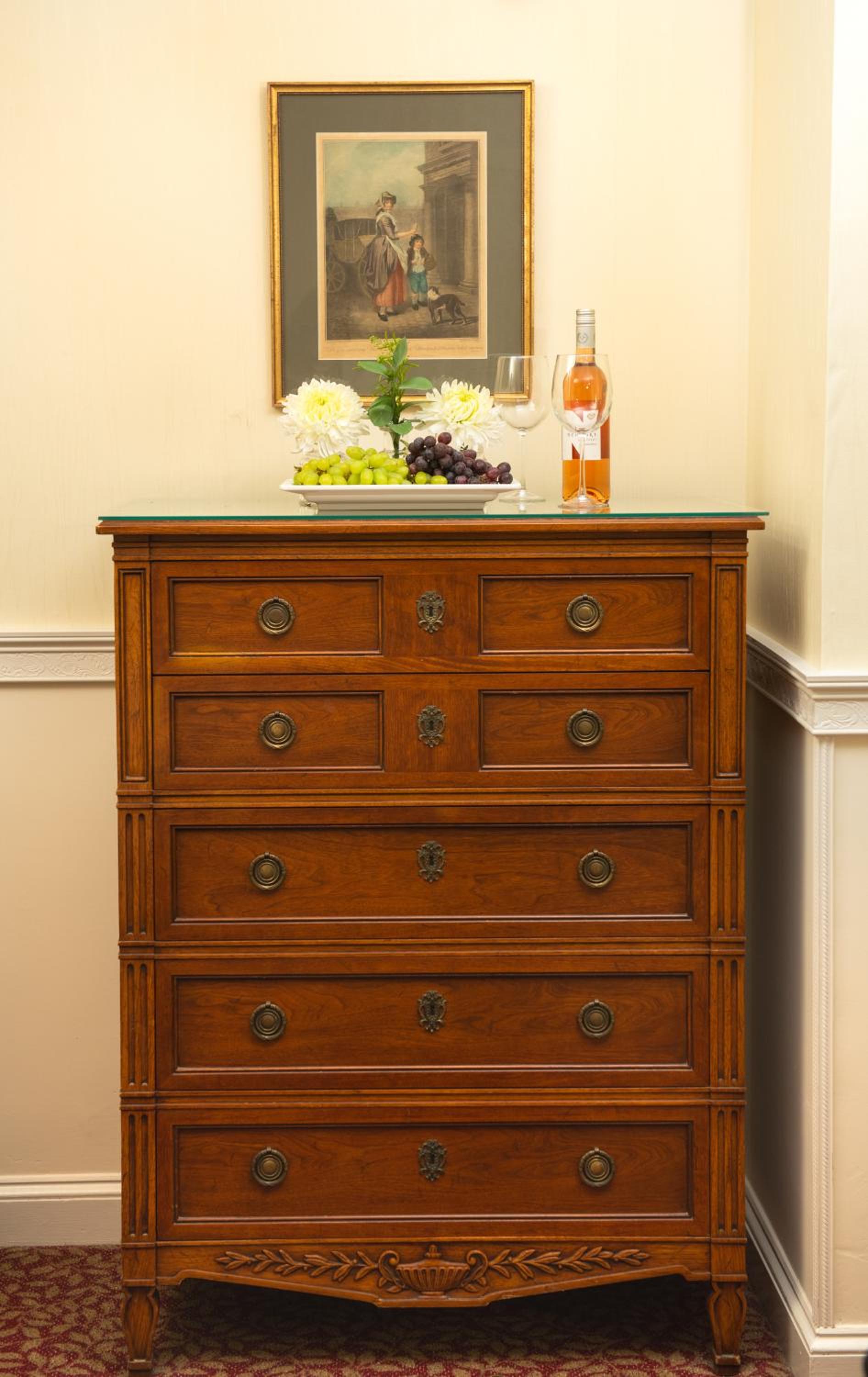 Deluxe King Room (NOT Pet Friendly) - Photo 29