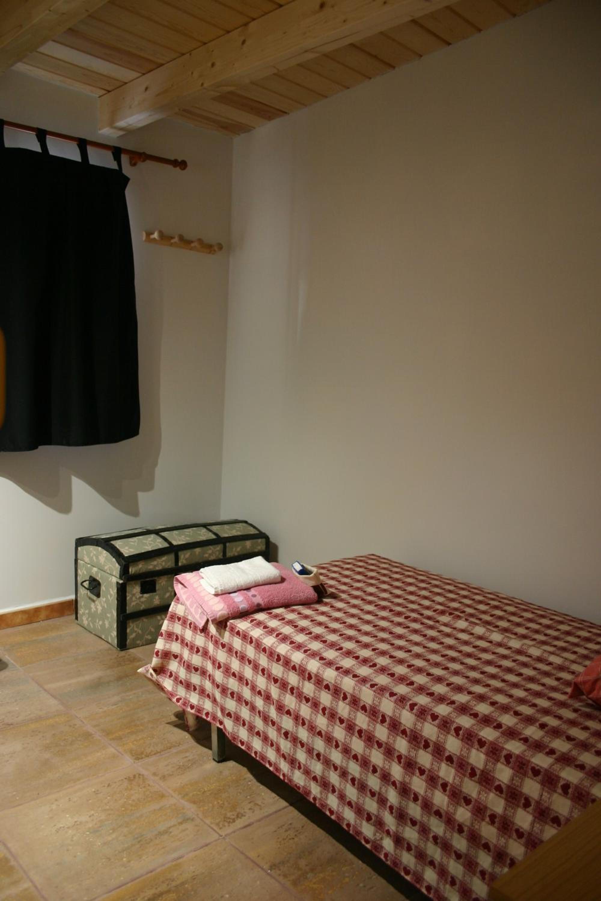 Three-Bedroom House photo 3
