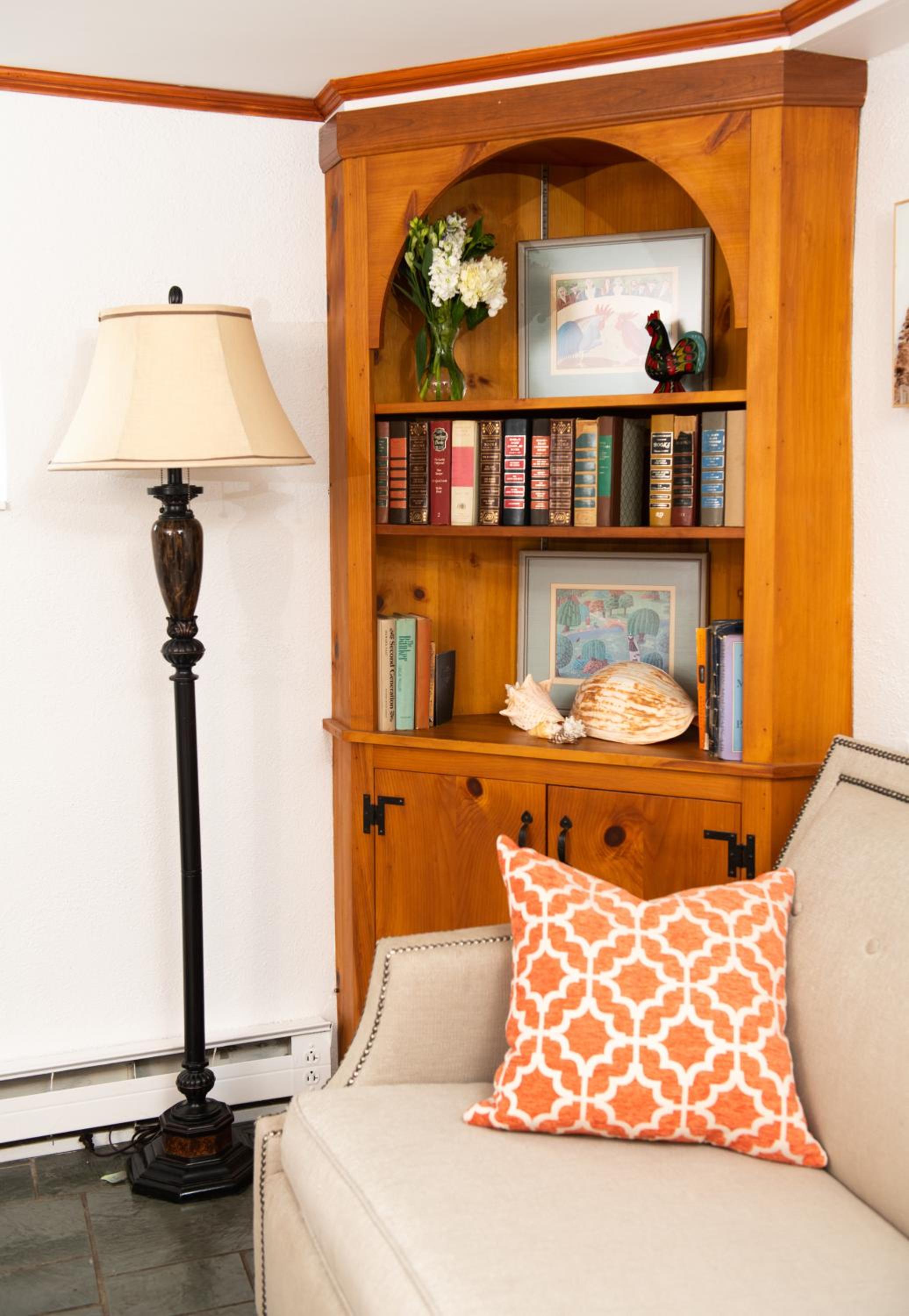 Apartment - Basement (Pet Friendly) - Photo 12