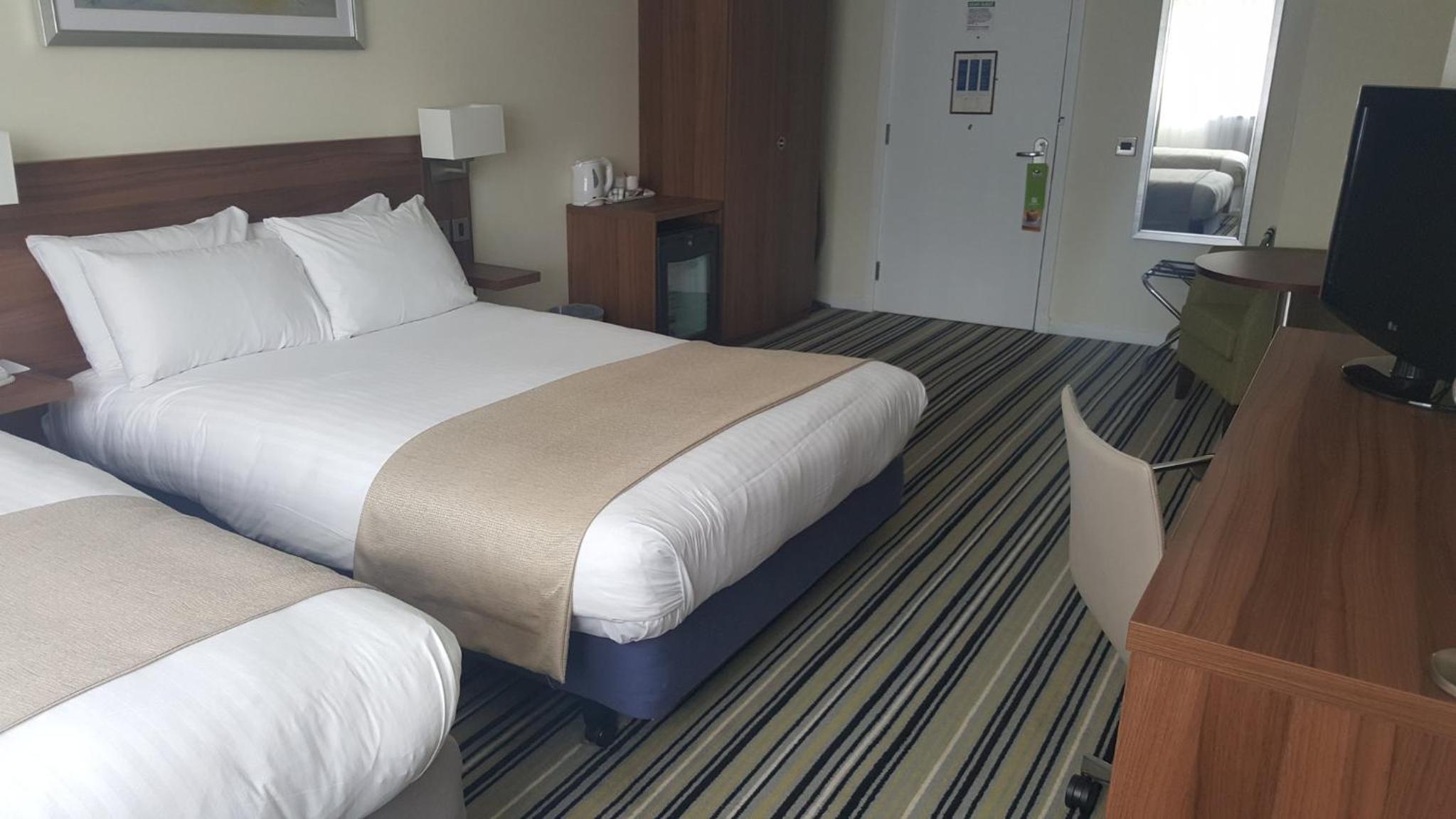 Standard Double Room - Disability Access - Photo 1